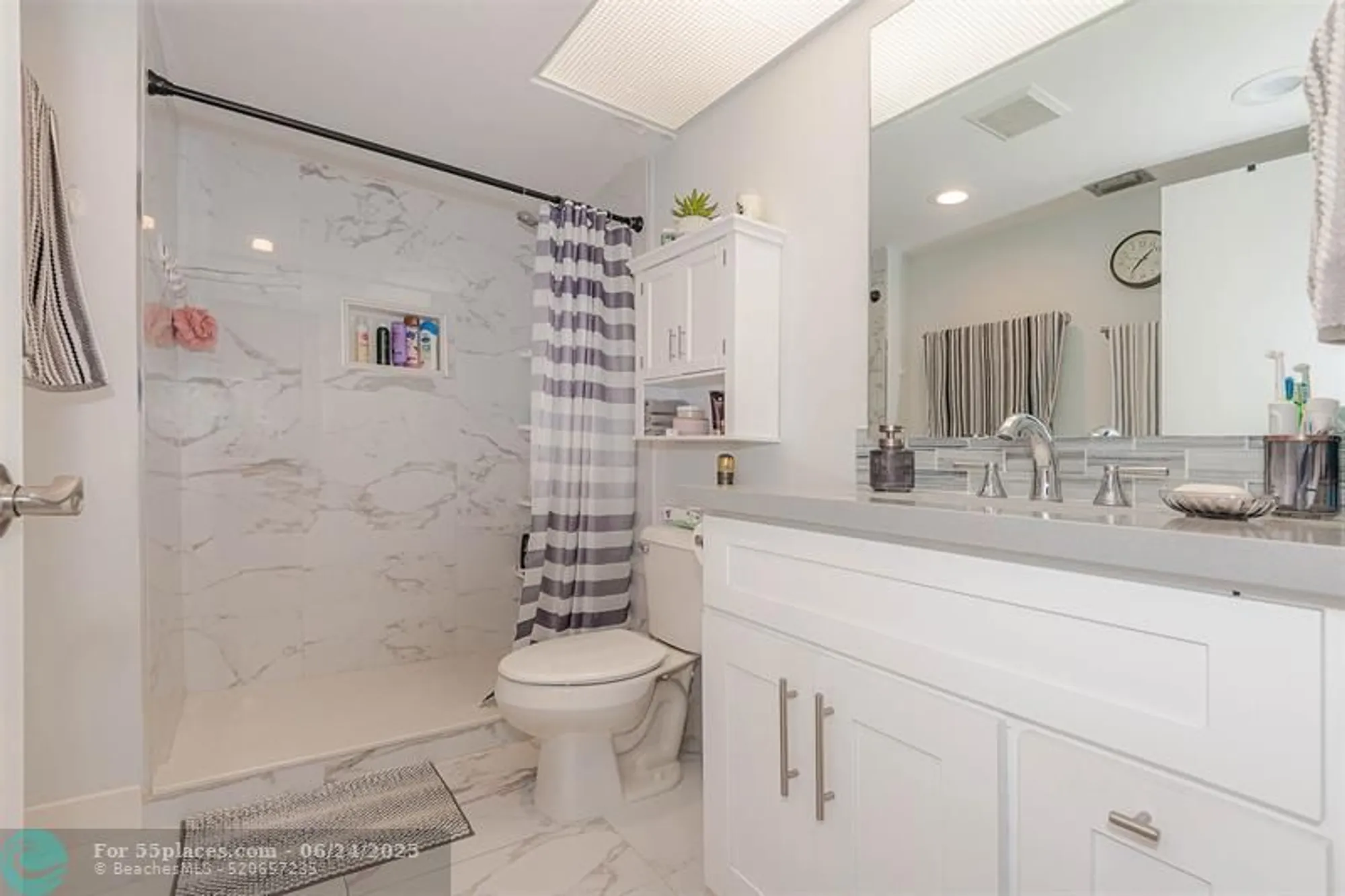 Property Slideshow image 24 of 33 | 701 sw 128th ave f304, Pembroke Pines, FL, 33027