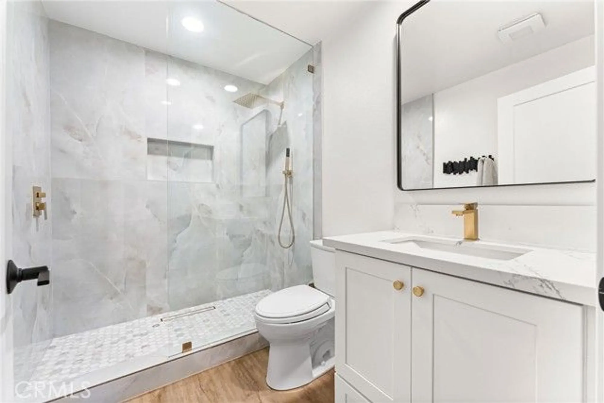 Property Slideshow image 32 of 47 | 2f w via, Laguna Woods, CA, 92637