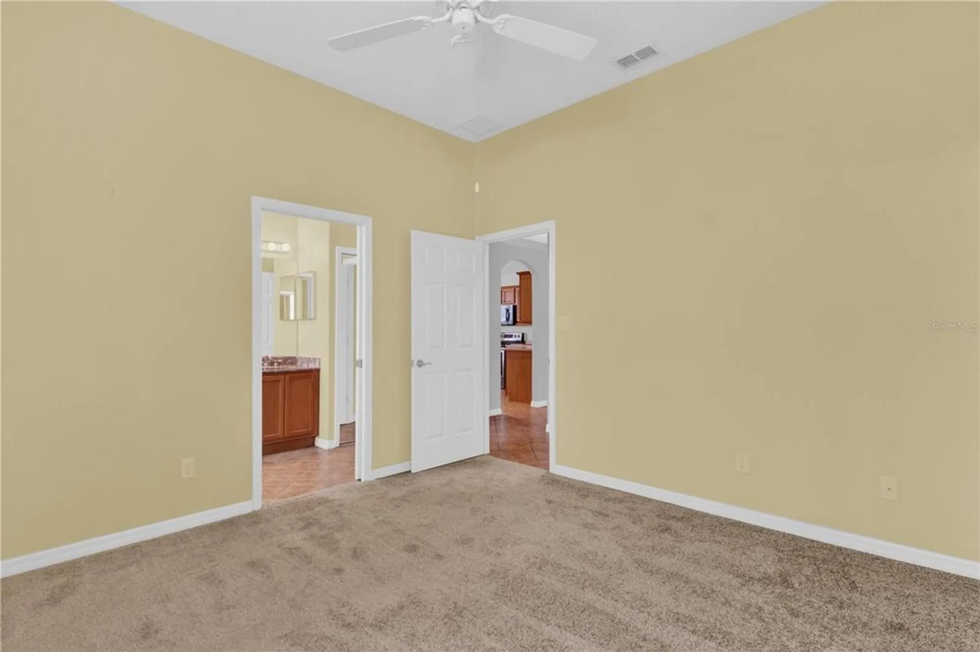 Property Slideshow image 23 of 41 | 4538 nottoway dr, Leesburg, FL, 34748