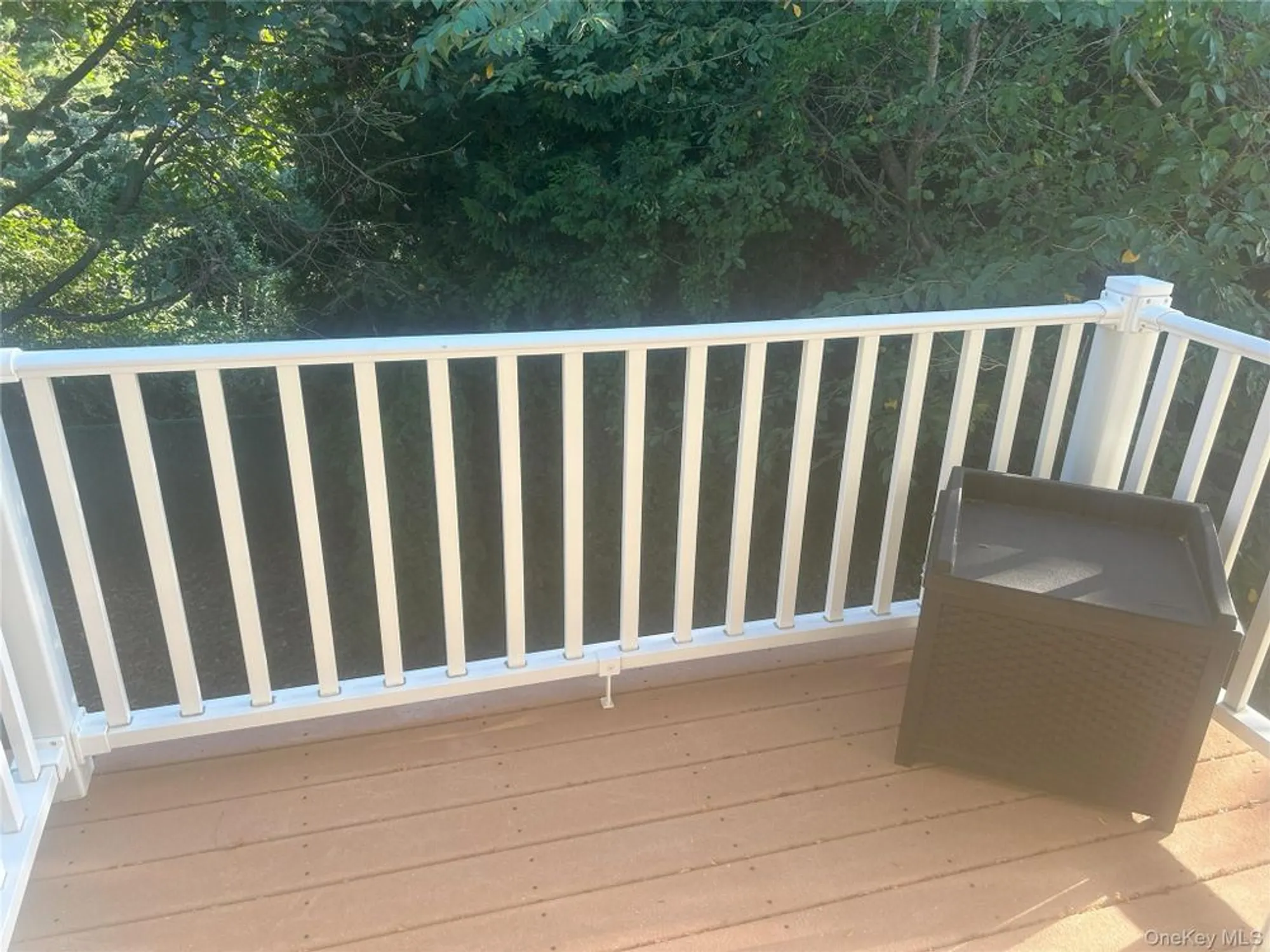 Property Slideshow image 11 of 11 | 1082 savoy dr, Melville, NY, 11747