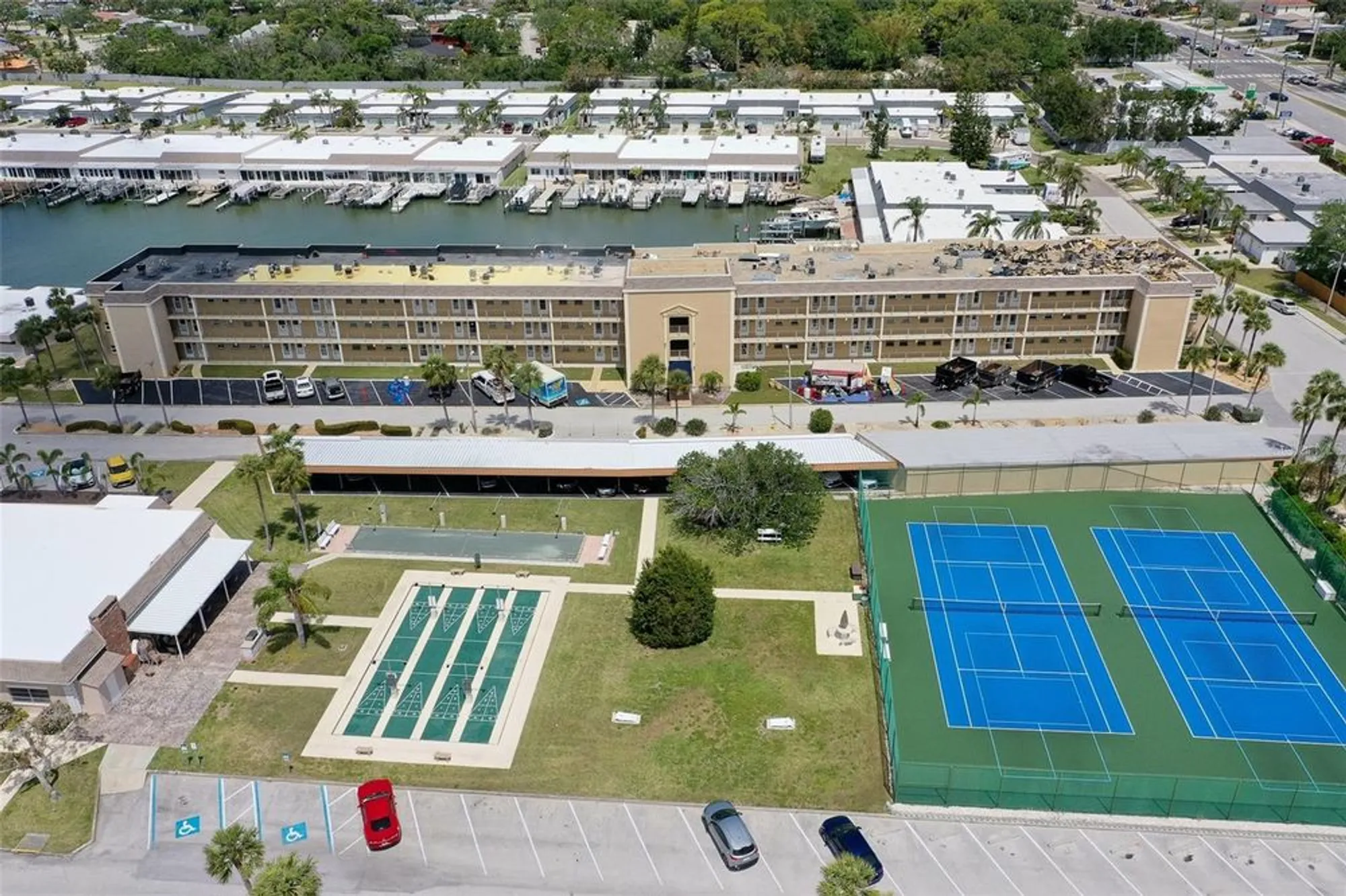 Property Slideshow image 32 of 38 | 1 boca ciega point blvd apt 212, St Petersburg, FL, 33708