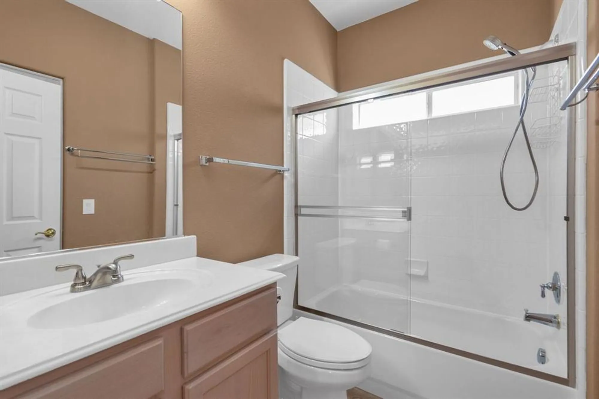 Property Slideshow image 21 of 34 | 9009 gardenia dr, Denton, TX, 76207