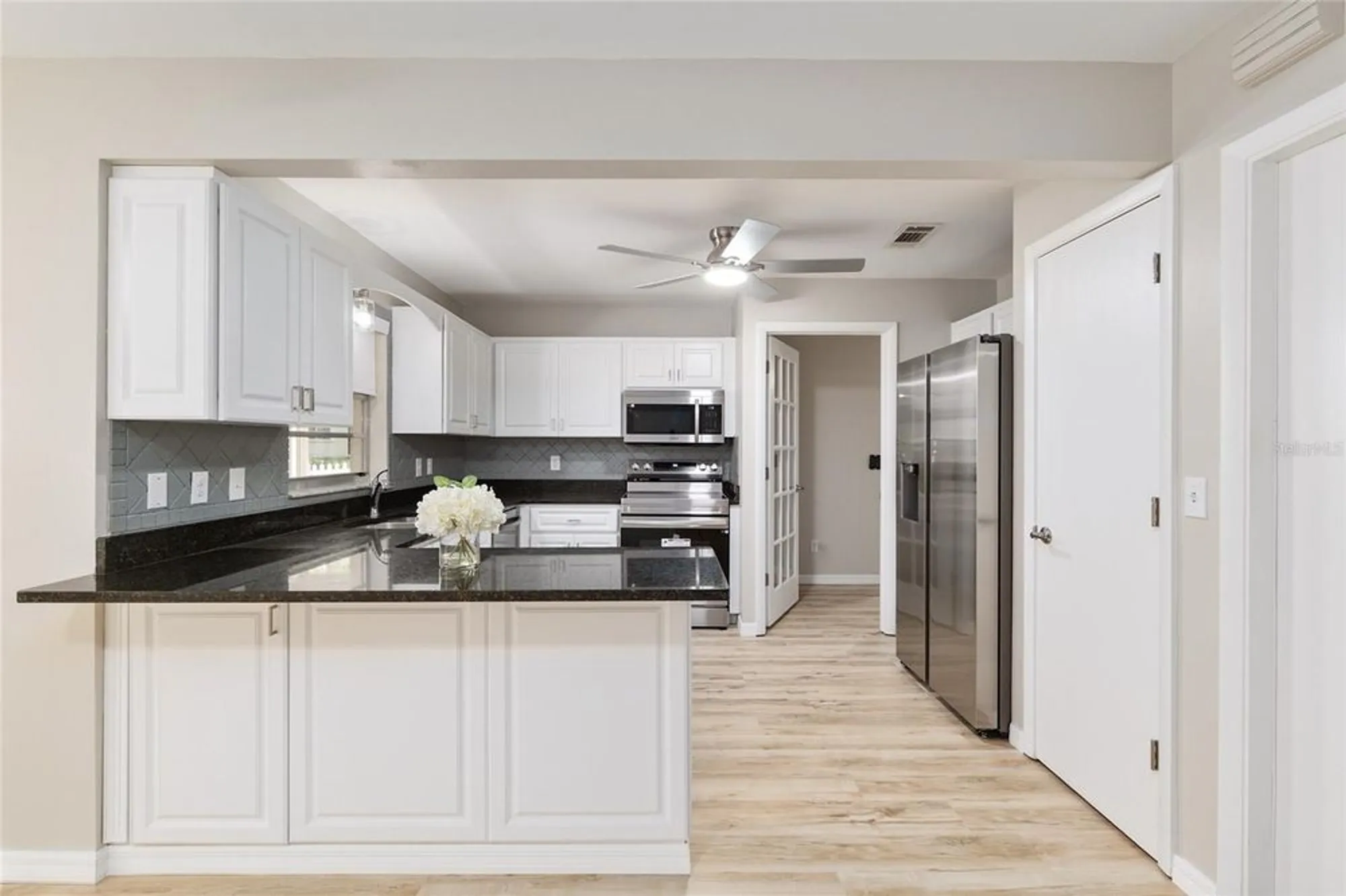 Property Slideshow image 11 of 43 | 8681 sw 93rd pl b, Ocala, FL, 34481