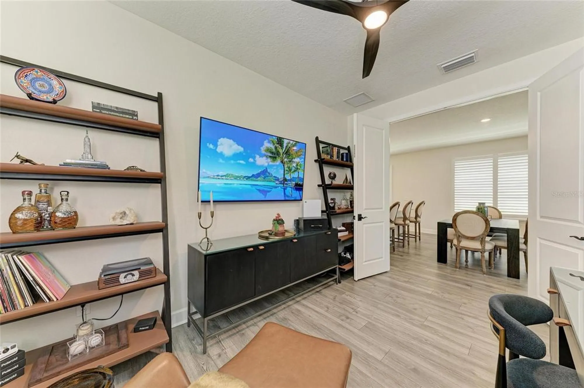 Property Slideshow image 21 of 53 | 16225 paynes mill dr, Bradenton, FL, 34211