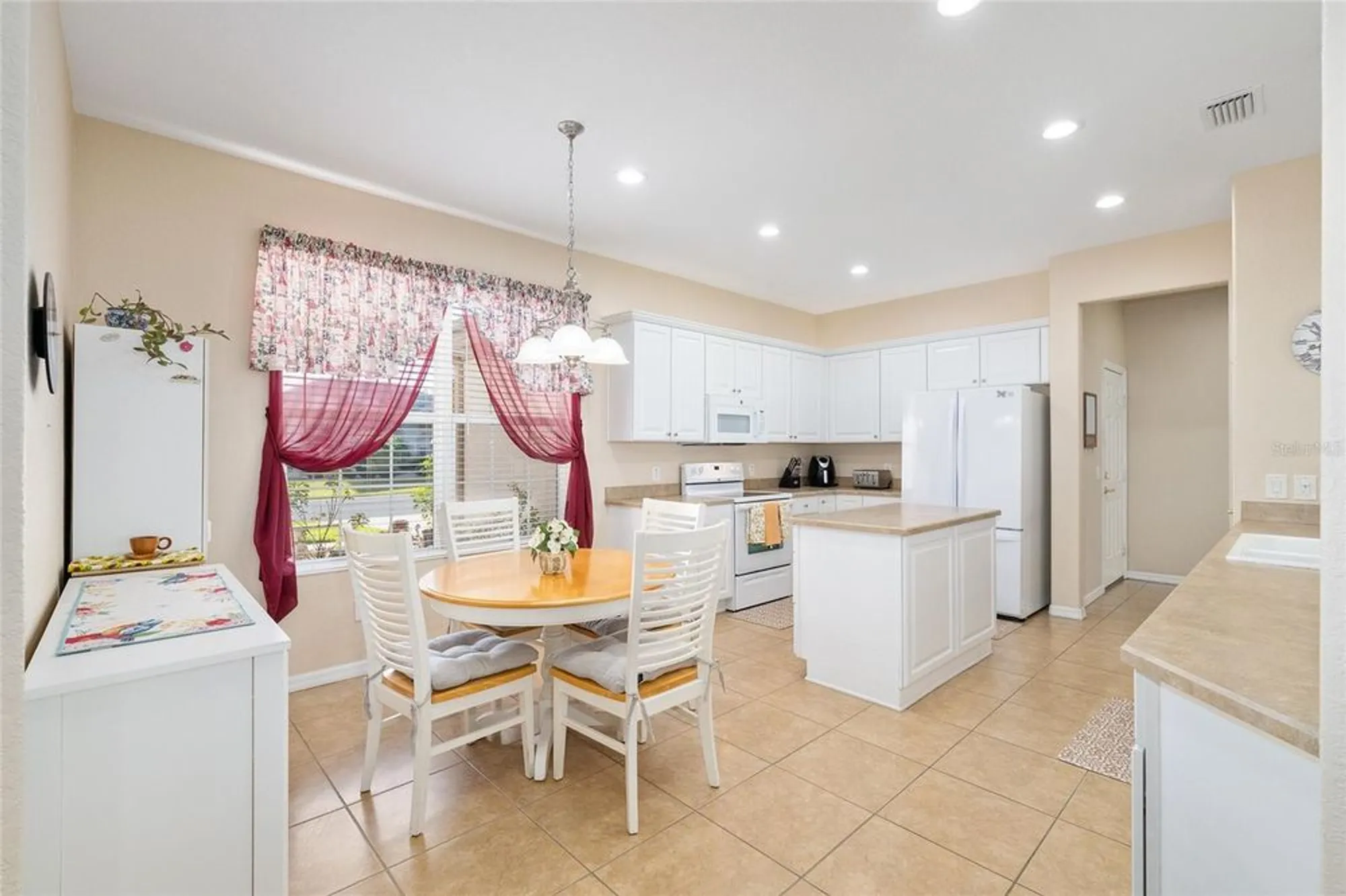 Property Slideshow image 17 of 68 | 8865 se 119th st, Summerfield, FL, 34491