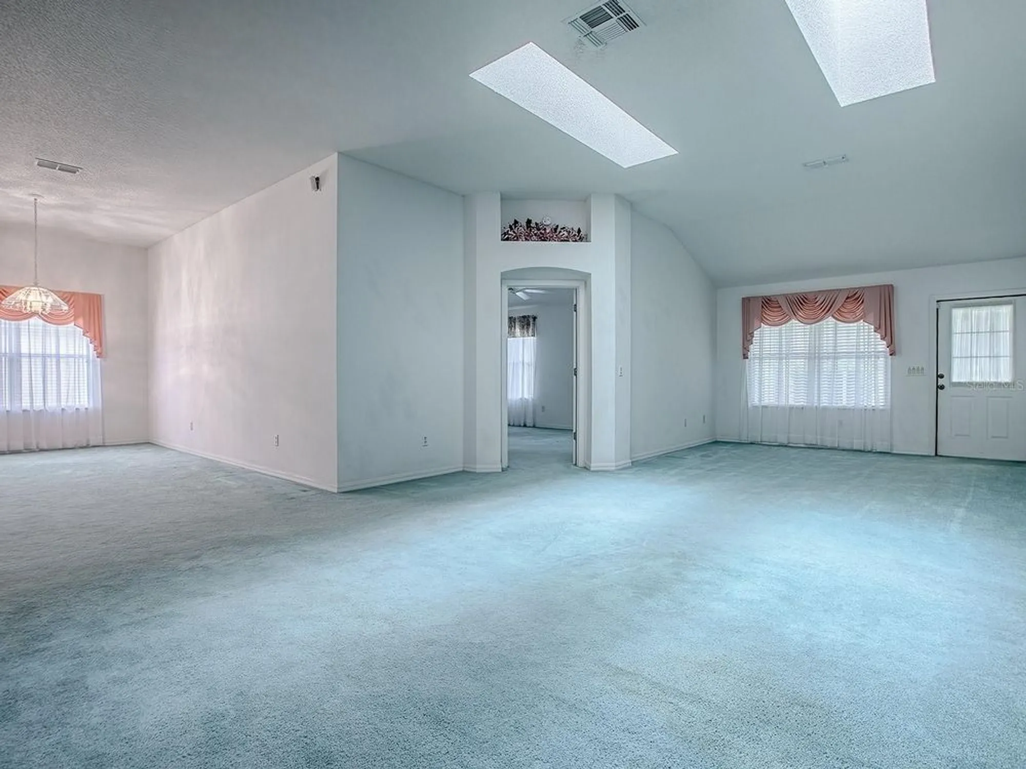 Property Slideshow image 18 of 75 | 1107 san antonio ln, The Villages, FL, 32159