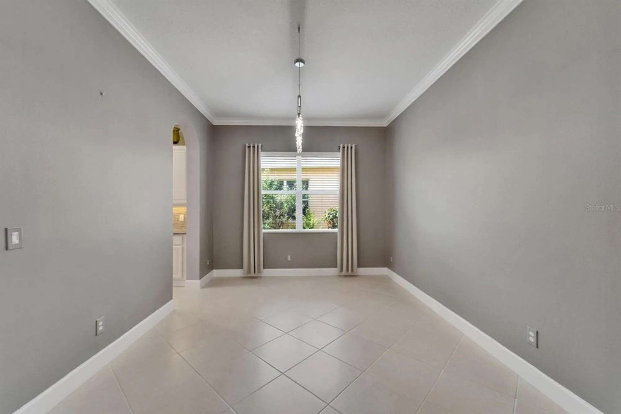 Property Slideshow image 29 of 43 | 1643 emerald dunes dr, Sun City Center, FL, 33573