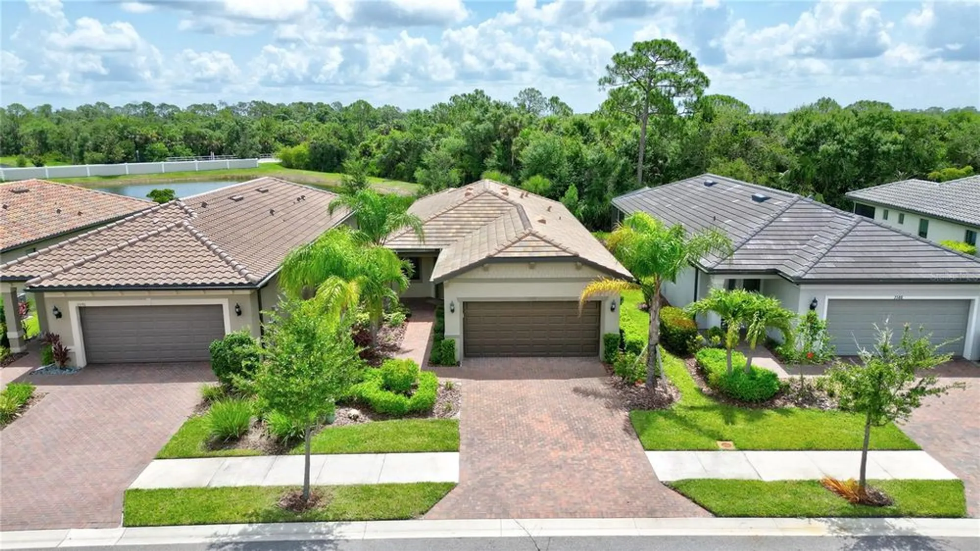 Property Slideshow image 43 of 82 | 2592 brassica dr, North Port, FL, 34289