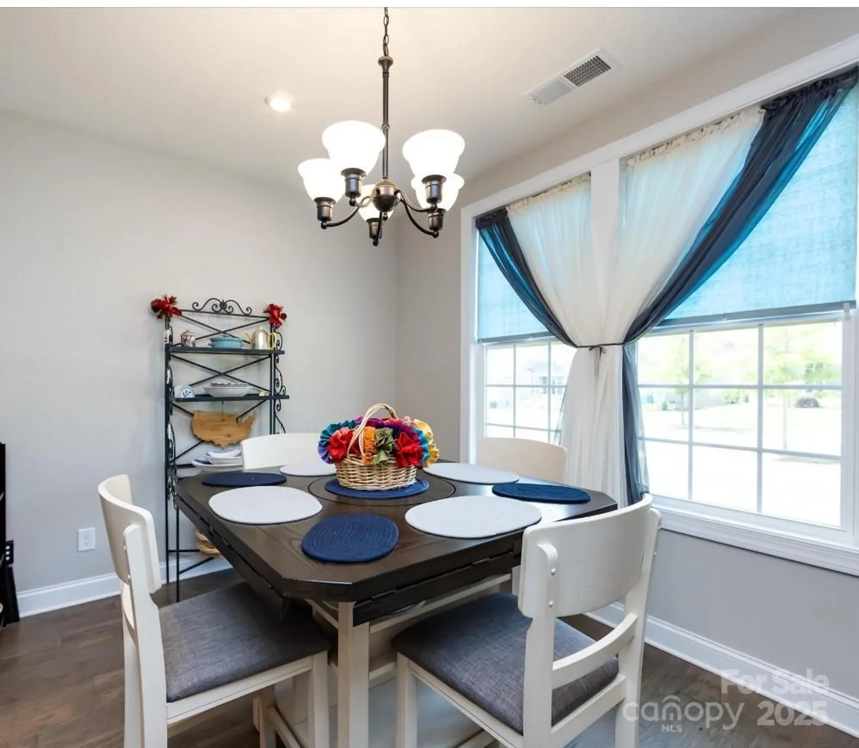 Property Slideshow image 5 of 28 | 7337 overjoyed crossing, Charlotte, NC, 28215