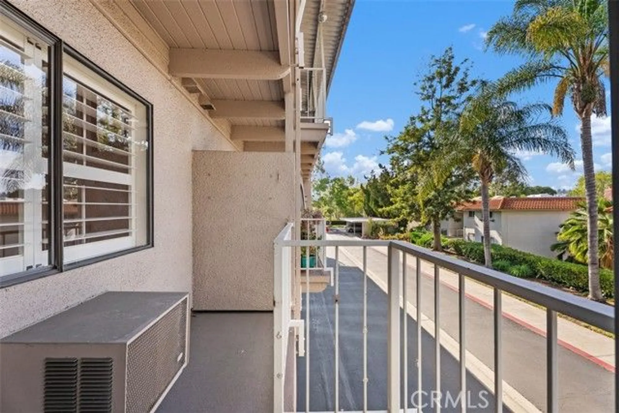 Property Slideshow image 10 of 43 | 881 via mendoza d, Laguna Woods, CA, 92637