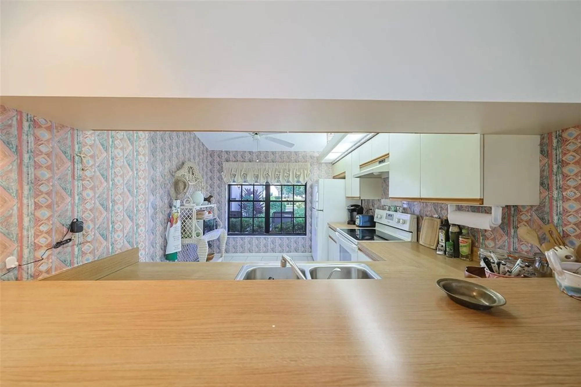 Property Slideshow image 6 of 56 | 5941 clubside dr # 5941, Sarasota, FL, 34243