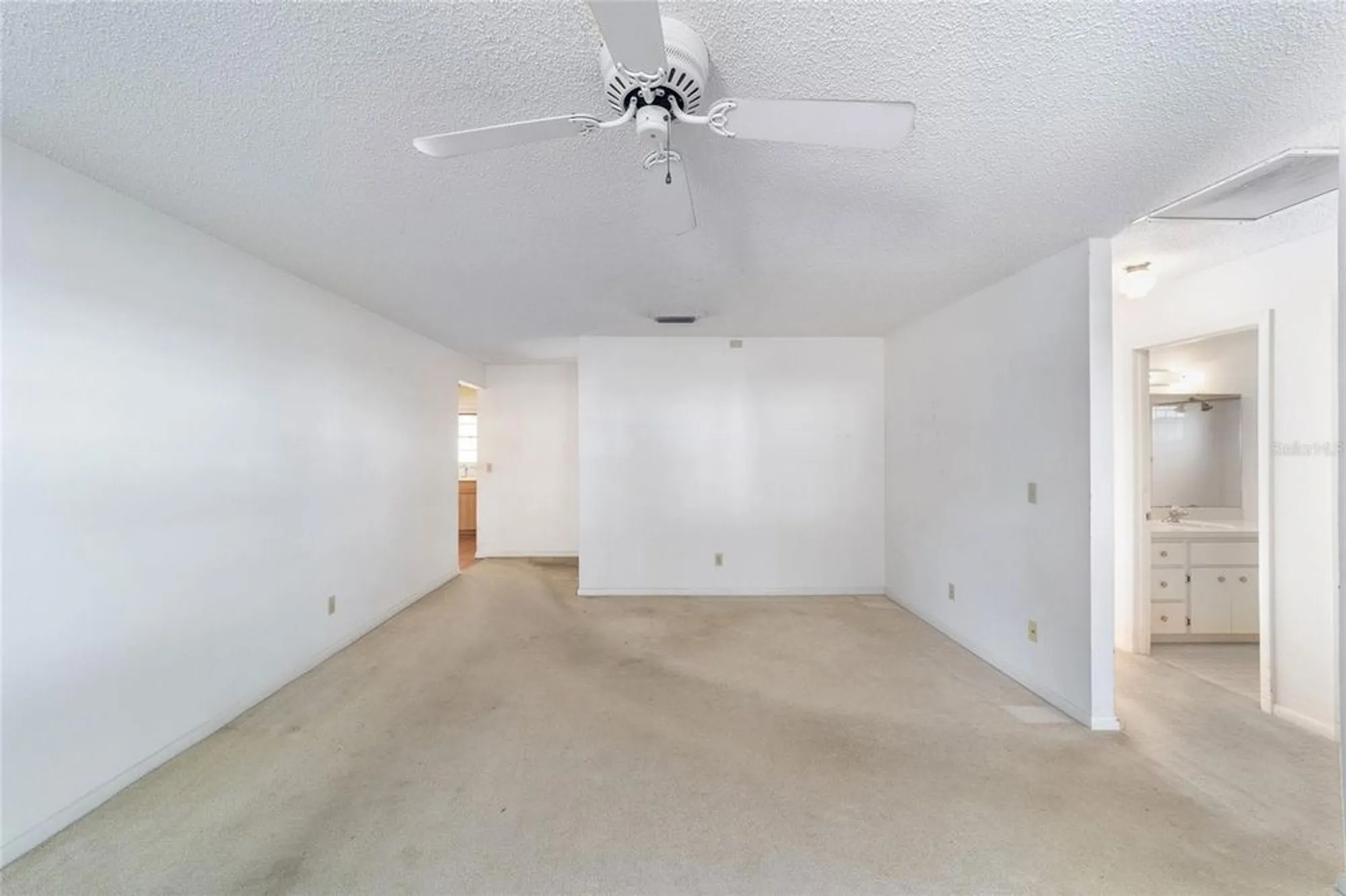 Property Slideshow image 14 of 38 | 9371 sw 82nd ter e, Ocala, FL, 34481