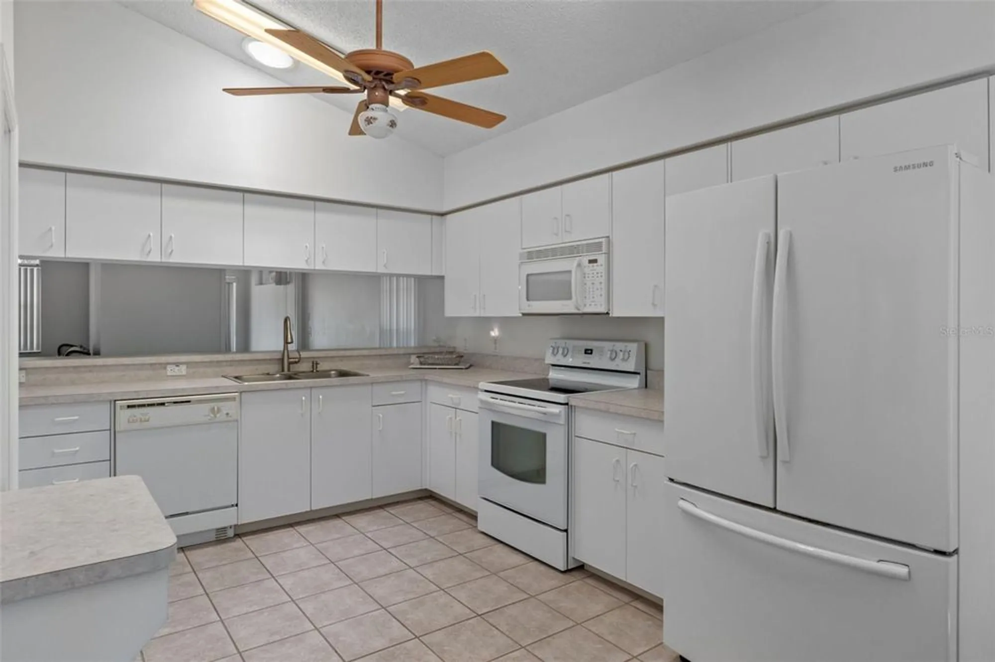 Property Slideshow image 19 of 83 | 7486 bridgewater ln, Spring Hill, FL, 34606