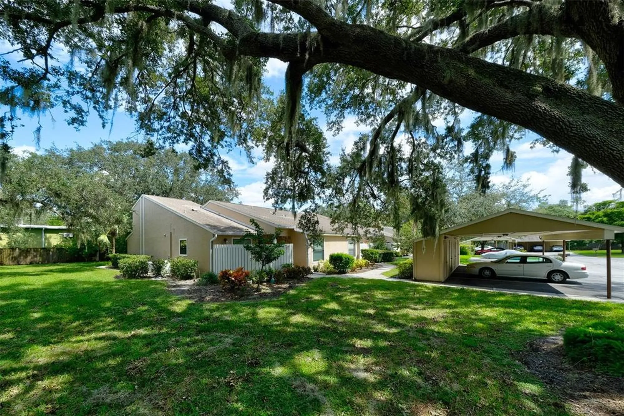Property Slideshow image 7 of 65 | 3447 tallywood ln # 7143, Sarasota, FL, 34237