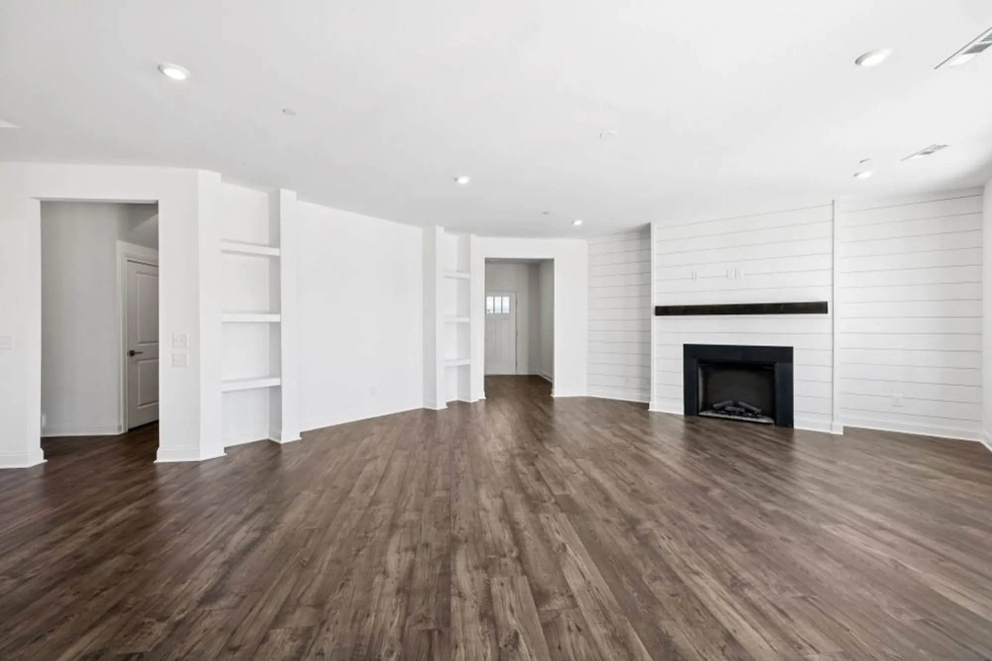 Property Slideshow image 10 of 53 | 520 restoration dr, Smyrna, TN, 37167