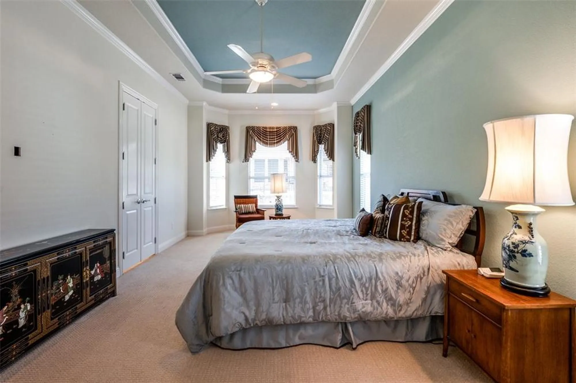 Property Slideshow image 13 of 25 | 7205 oakmont dr, Frisco, TX, 75036