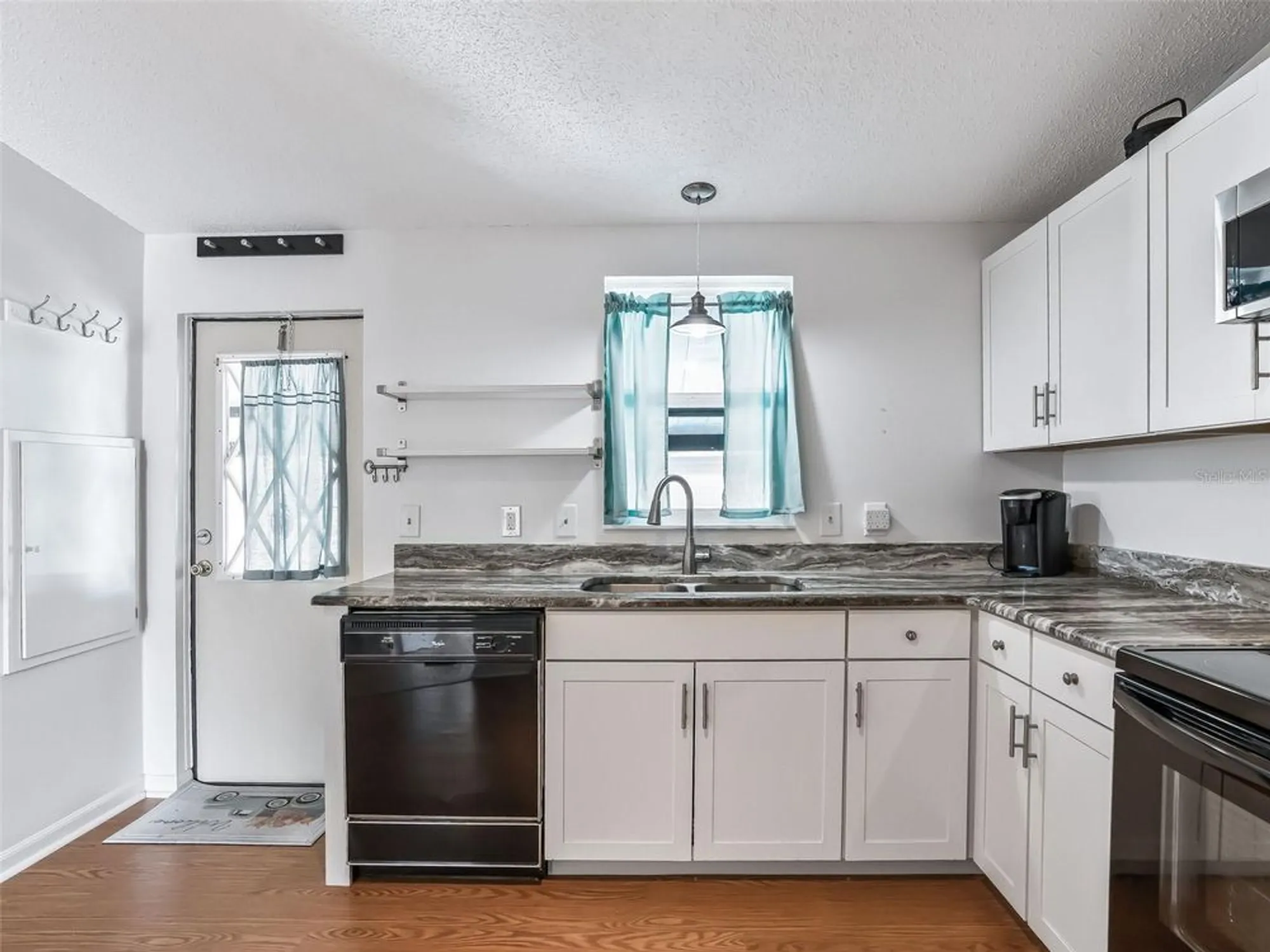 Property Slideshow image 13 of 44 | 1336 e schwartz blvd, The Villages, FL, 32159