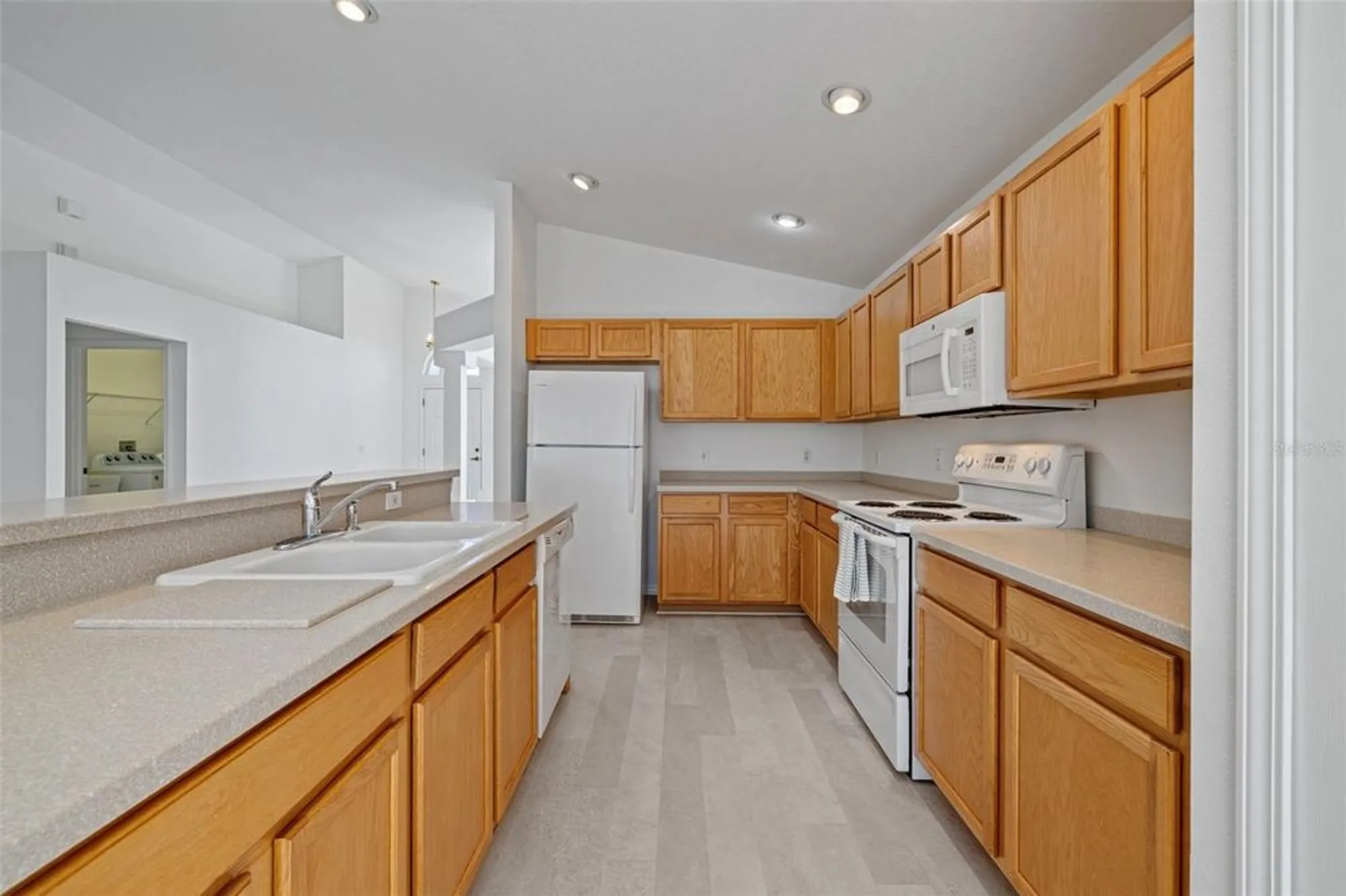 Property Slideshow image 13 of 53 | 1133 mystic ct, Spring Hill, FL, 34609