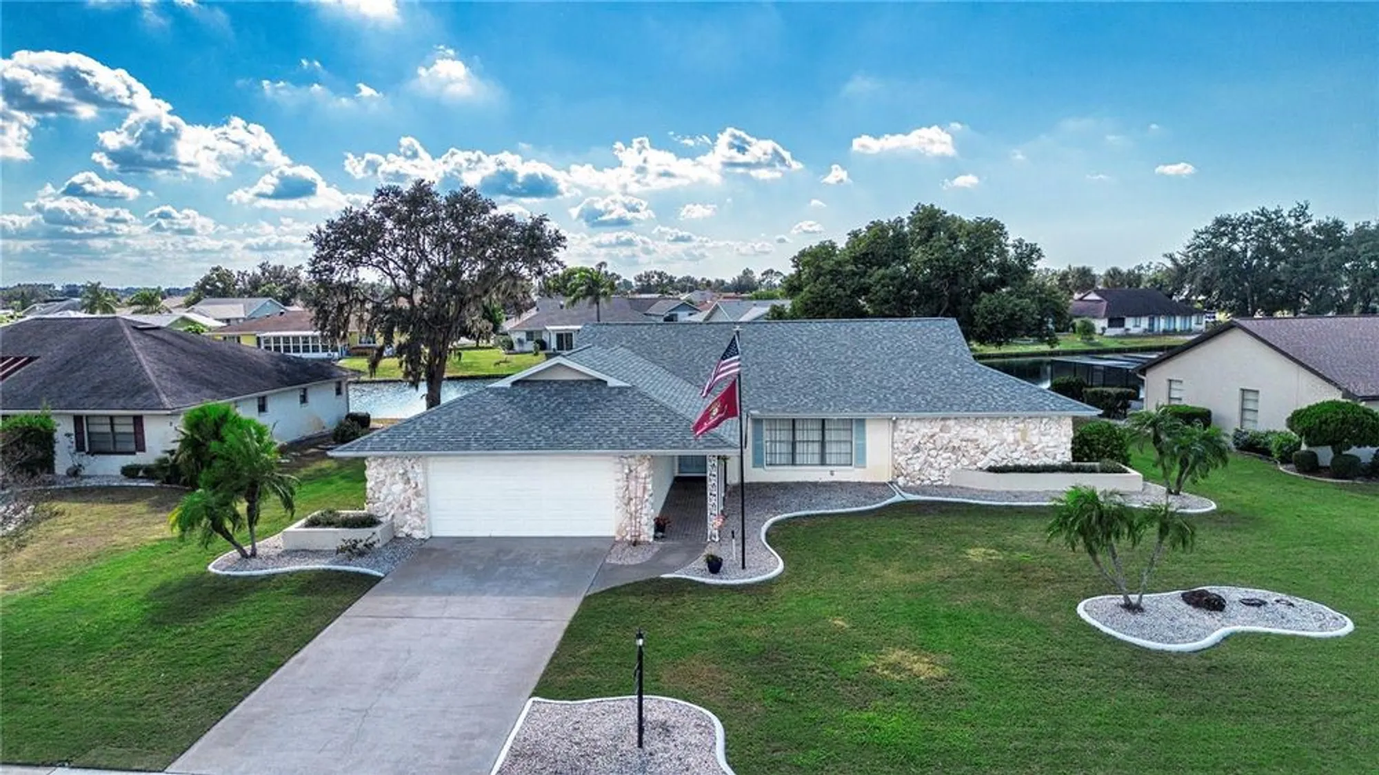 Property Slideshow image 4 of 69 | 2016 east view dr, Sun City Center, FL, 33573