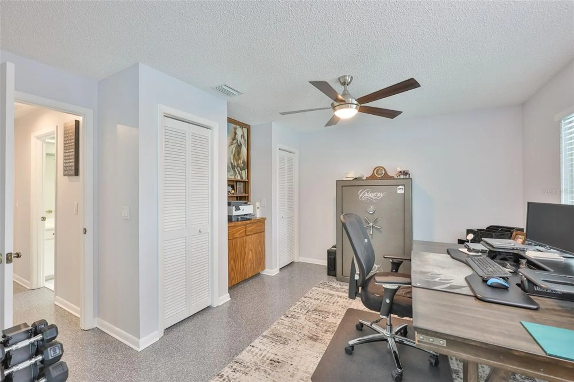 Property Slideshow image 43 of 63 | 2022 east view dr, Sun City Center, FL, 33573
