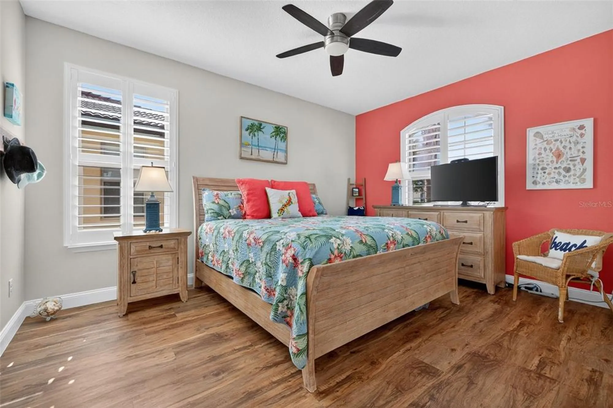 Property Slideshow image 28 of 55 | 359 laurel falls dr, Apollo Beach, FL, 33572