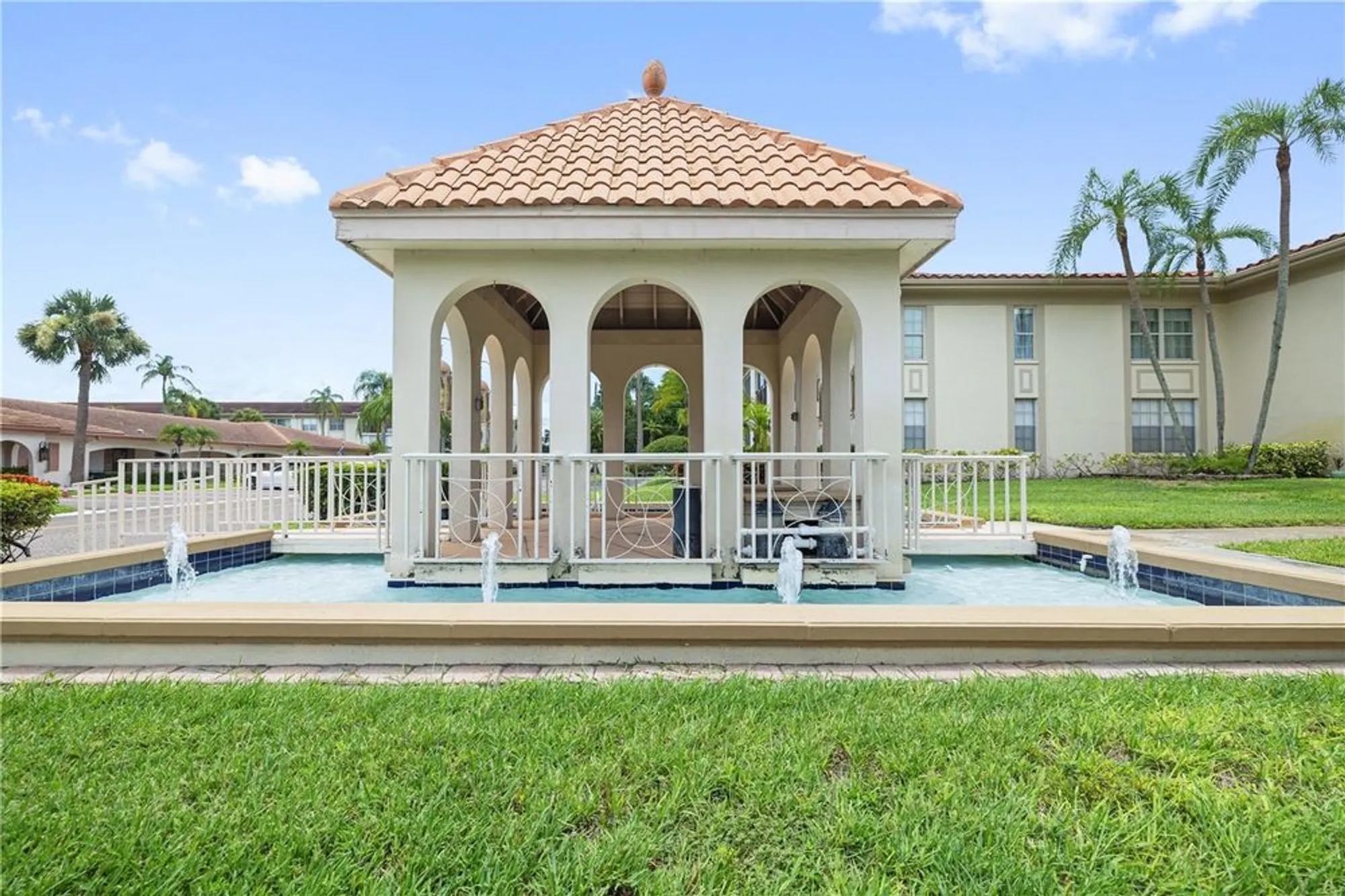 Property Slideshow image 24 of 29 | 19029 us highway 19 n apt 3-1, Clearwater, FL, 33764