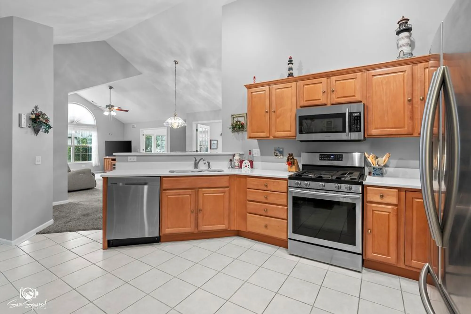 Property Slideshow image 14 of 35 | 1925 timbers edge cir, Joliet, IL, 60431
