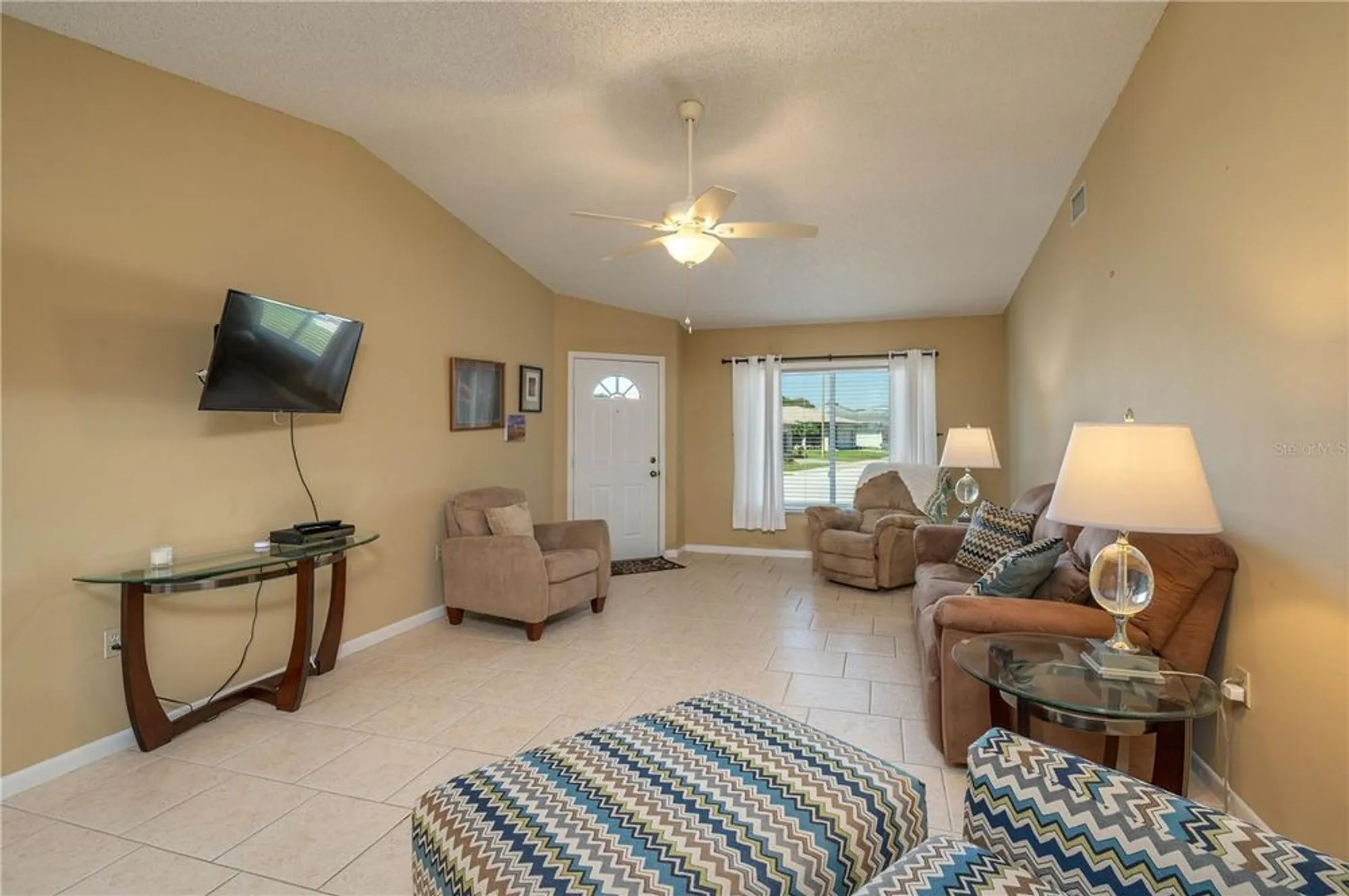 Property Slideshow image 19 of 38 | 3245 prairie dunes cir, Lakeland, FL, 33810