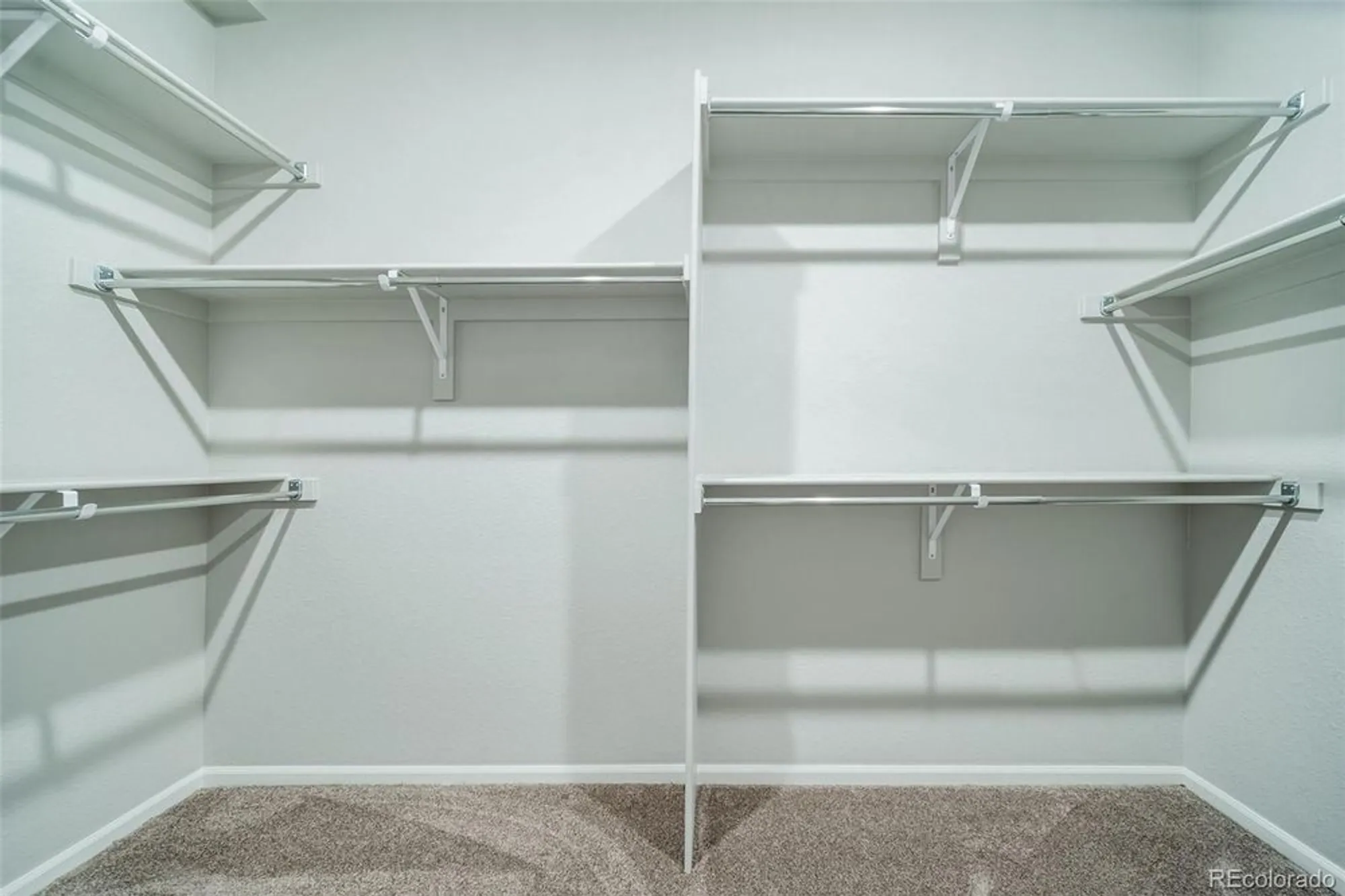 Property Slideshow image 14 of 16 | 21905 e 51st dr, Aurora, CO, 80019