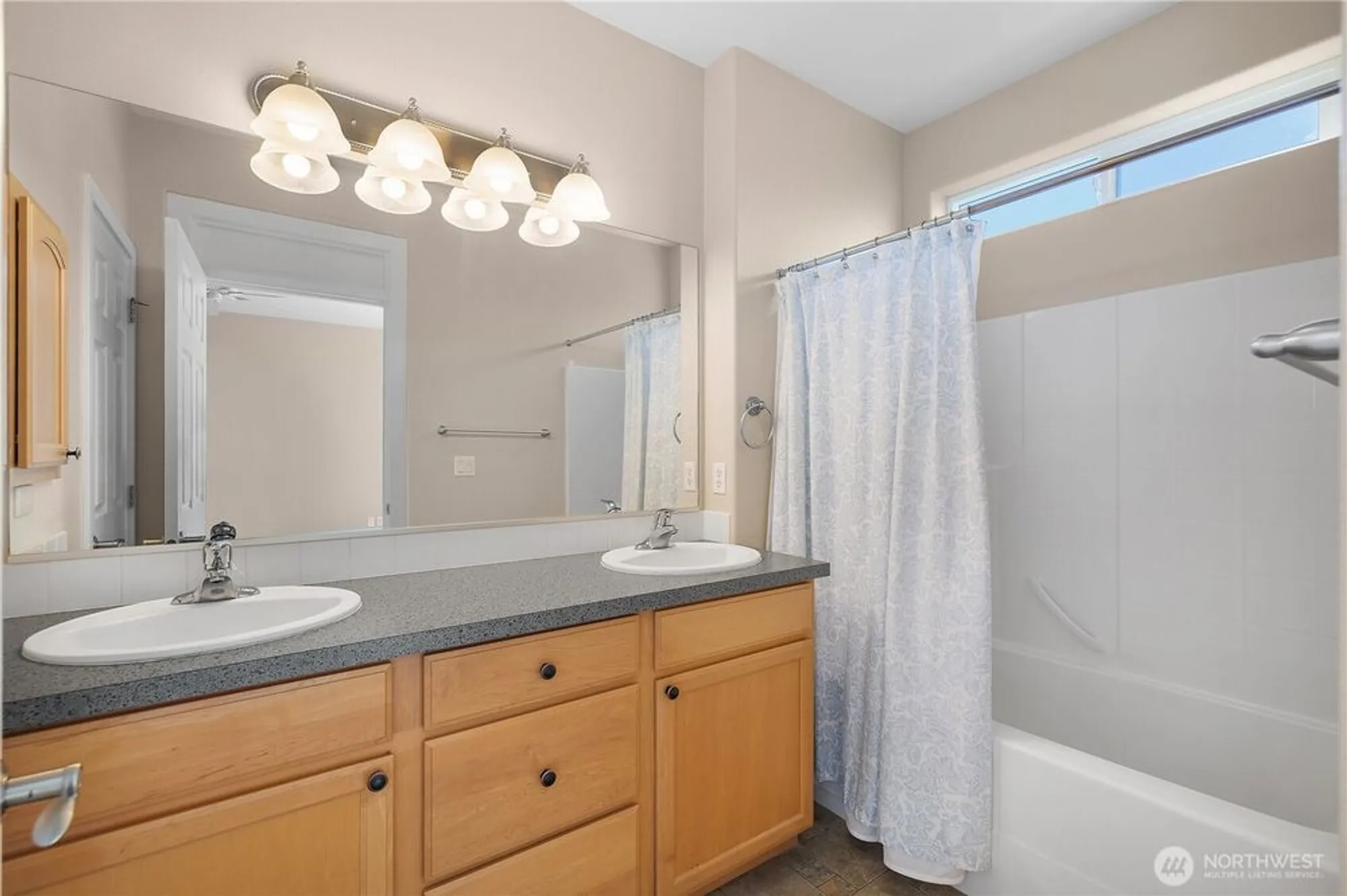 Property Slideshow image 8 of 39 | 4812 spokane st, Lacey, WA, 98516