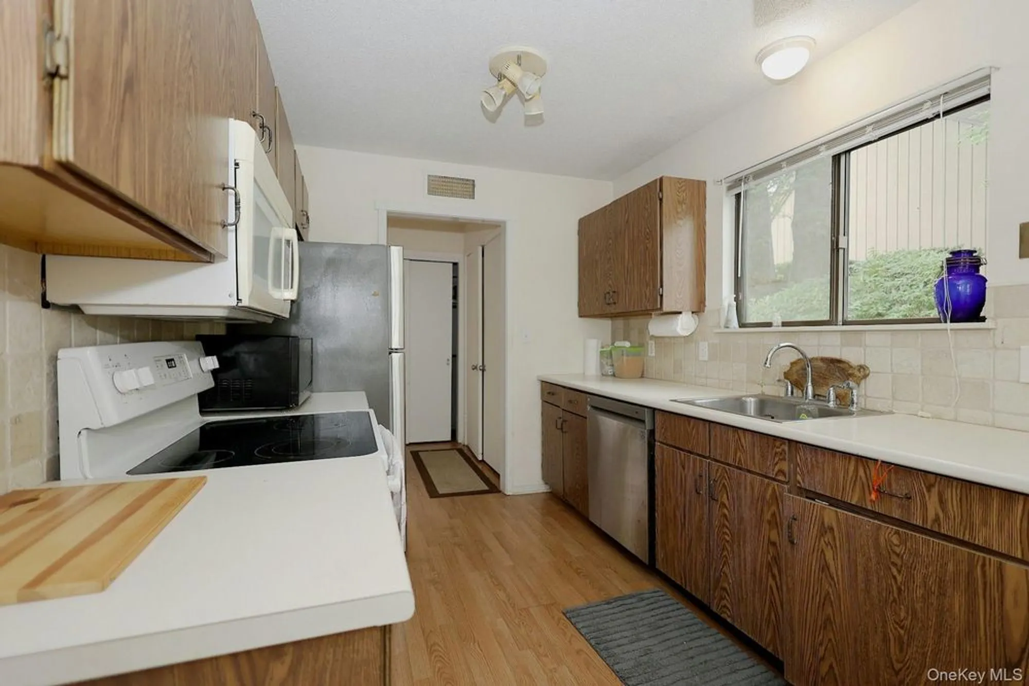 Property Slideshow image 9 of 19 | 129 heritage hls a, Somers, NY, 10589