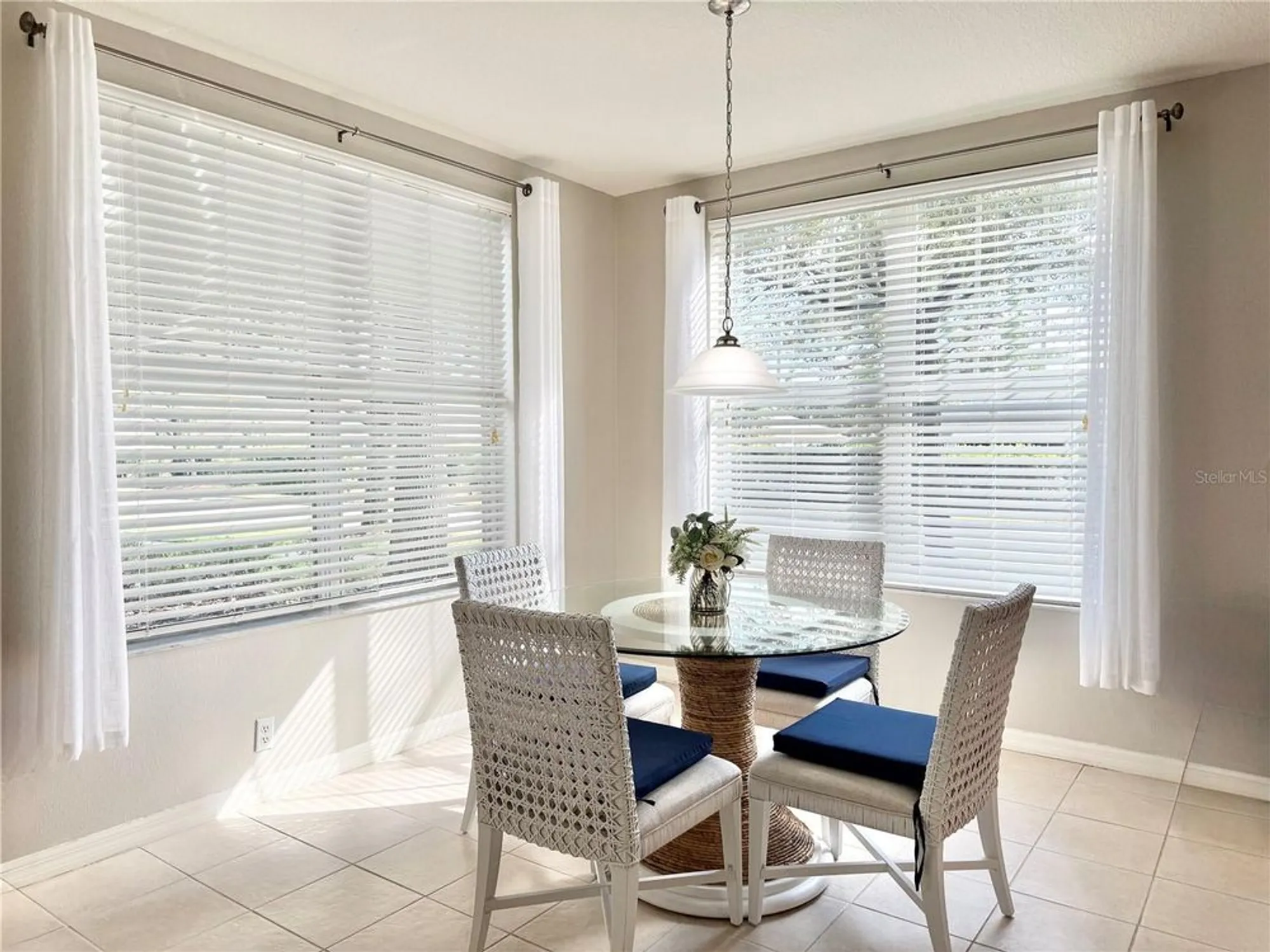 Property Slideshow image 10 of 42 | 3850 serenade ln # 3850, Lakeland, FL, 33811