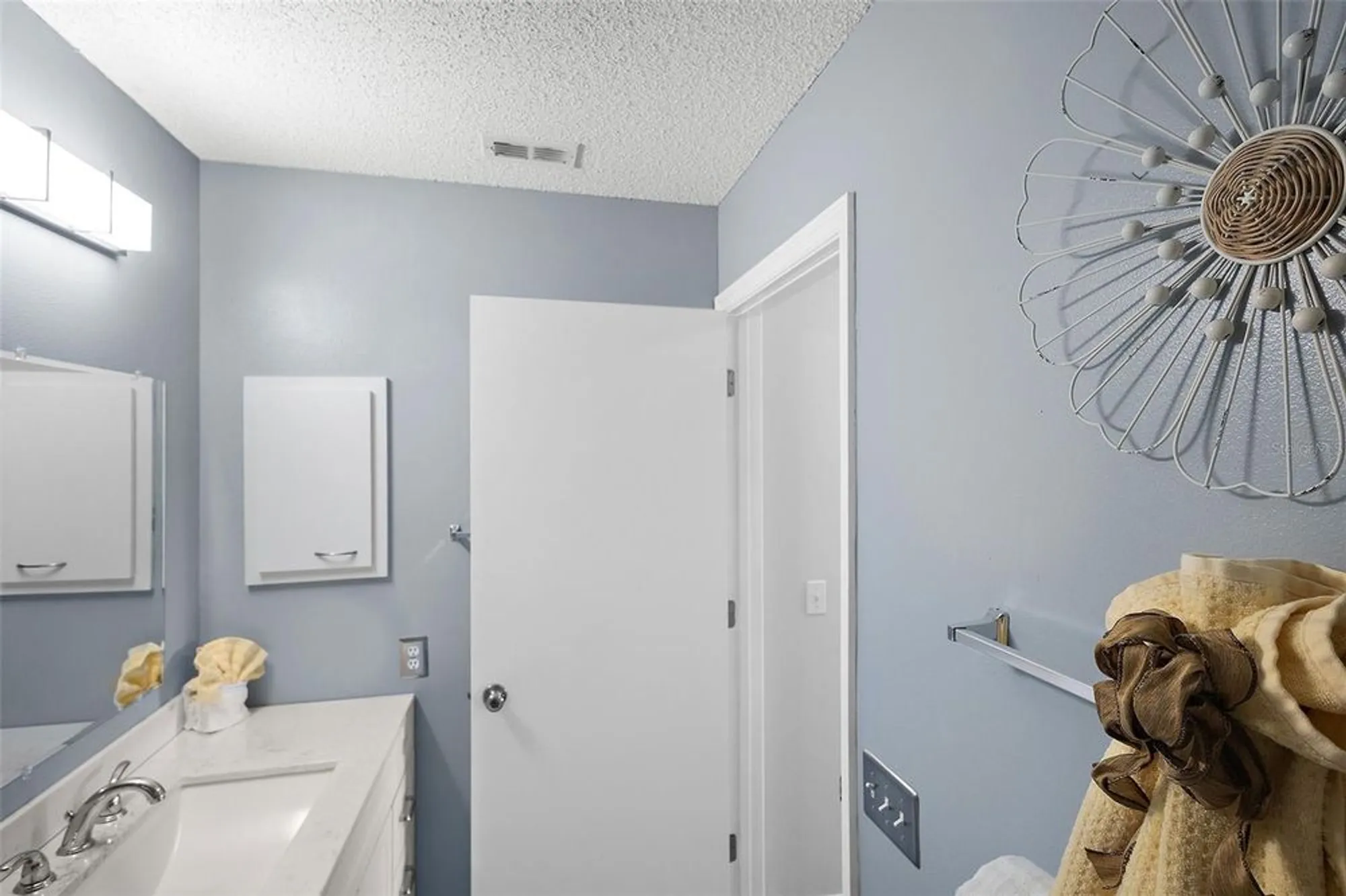 Property Slideshow image 34 of 38 | 2109 suarez ct, The Villages, FL, 32159