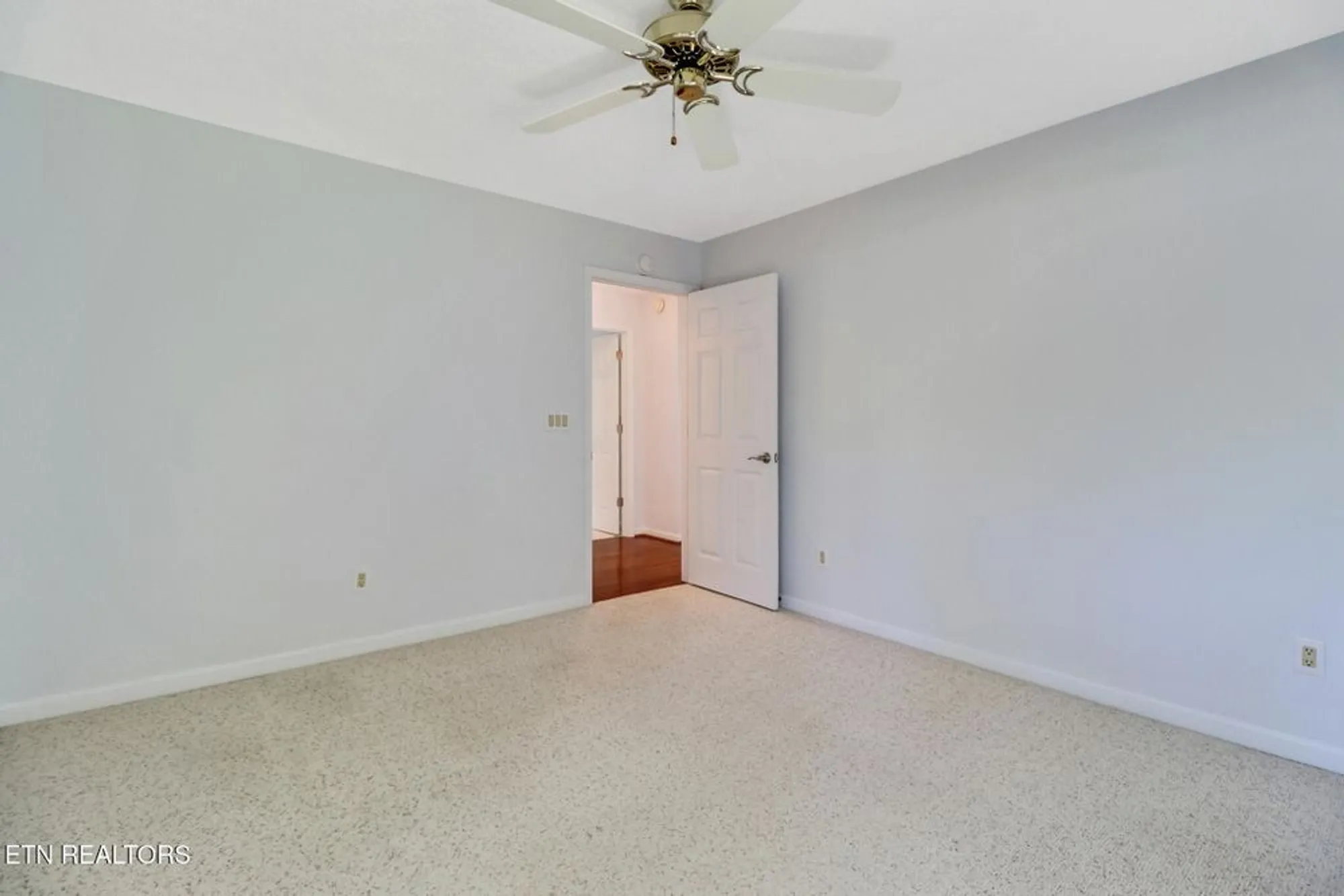 Property Slideshow image 29 of 45 | 116 rolling green dr, Crossville, TN, 38558