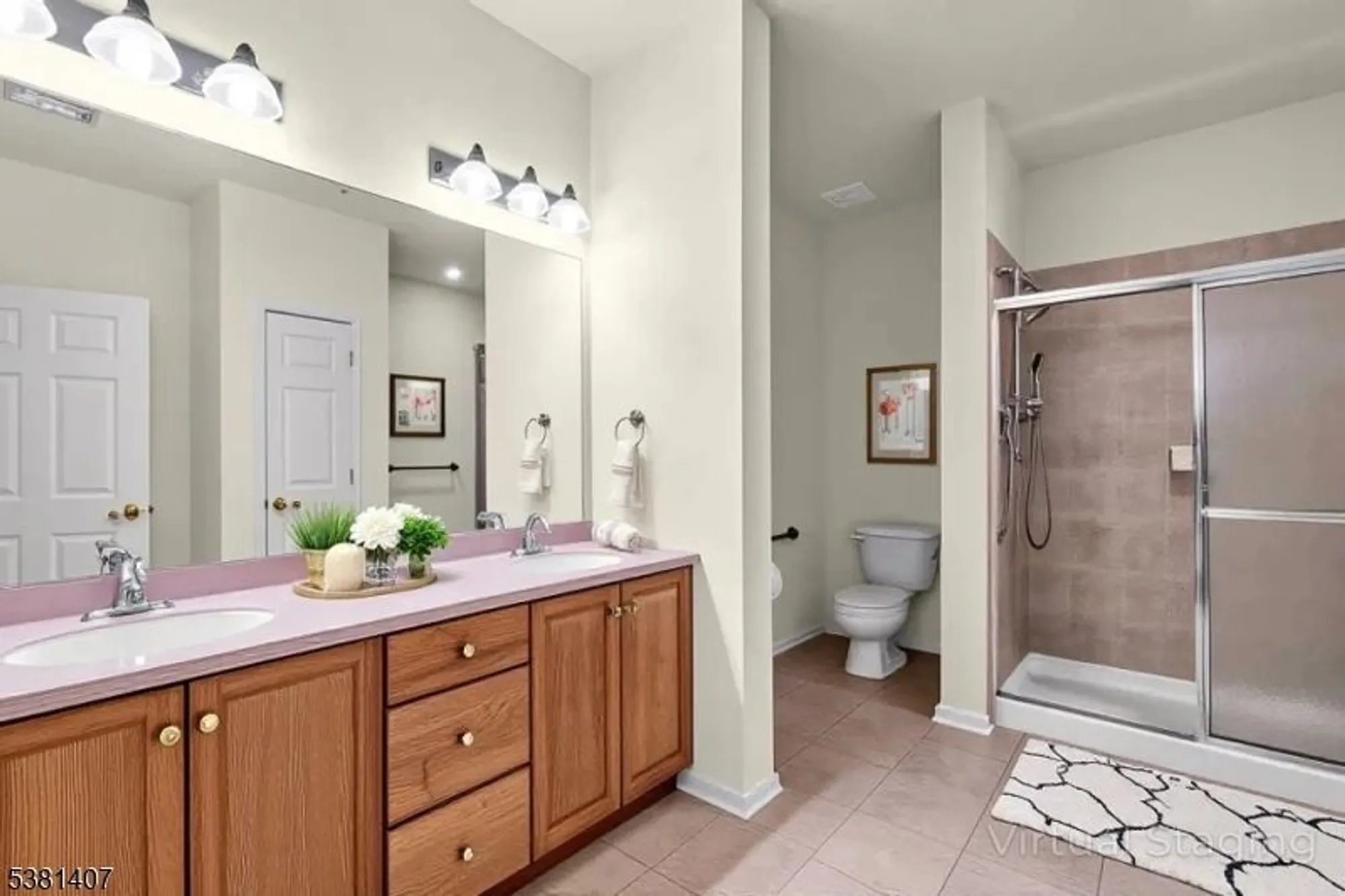 Property Slideshow image 4 of 18 | 5006 brookfield glen dr # 06, Belvidere, NJ, 07823