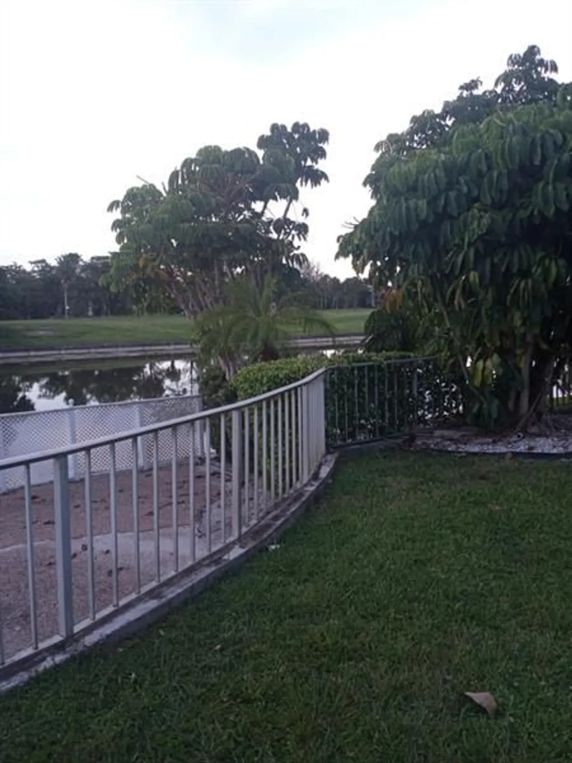 Property Slideshow image 4 of 45 | 3521 inverrary dr 110, Lauderhill, FL, 33319