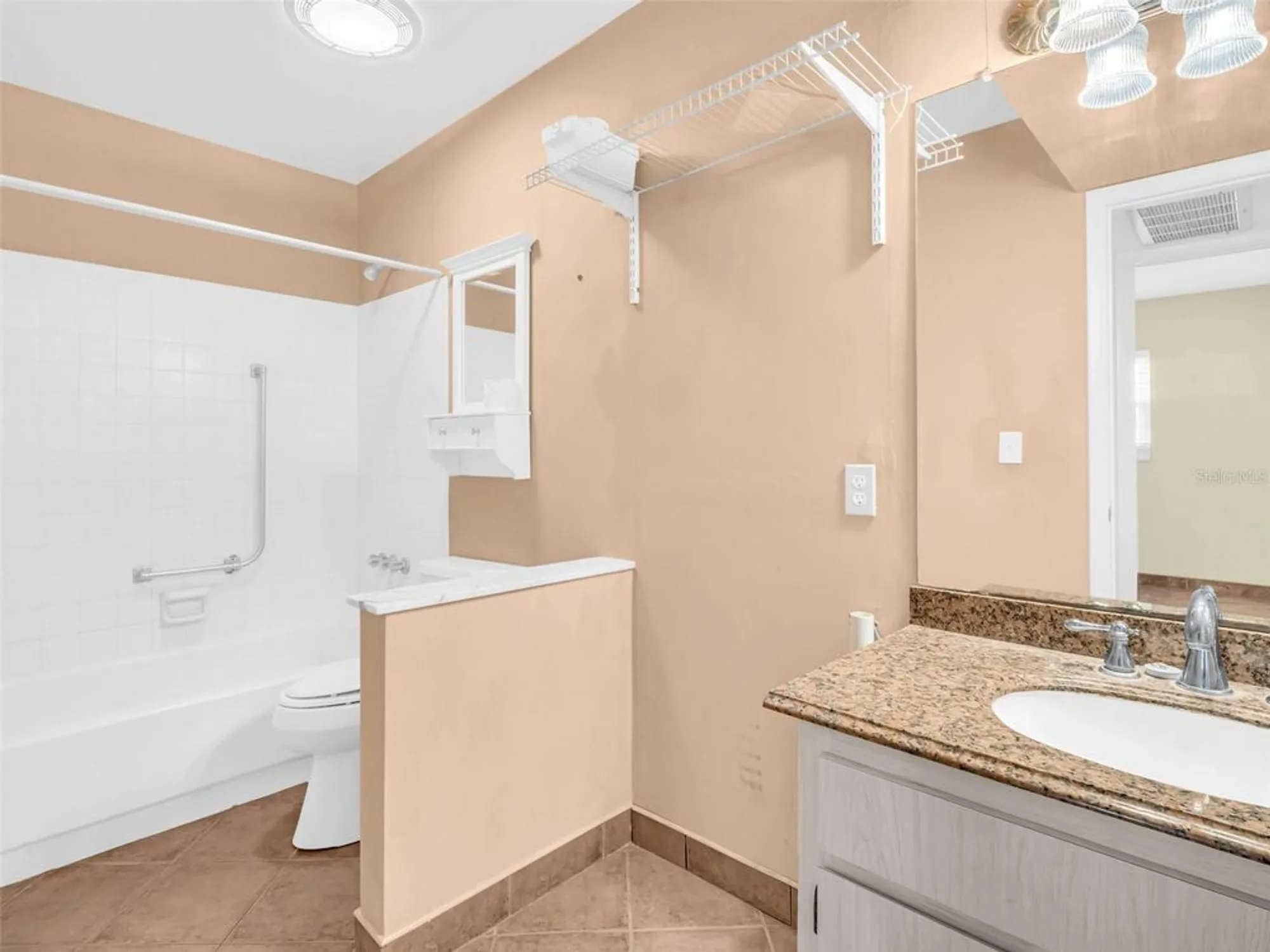 Property Slideshow image 25 of 62 | 3109 mission grove dr d, Palm Harbor, FL, 34684