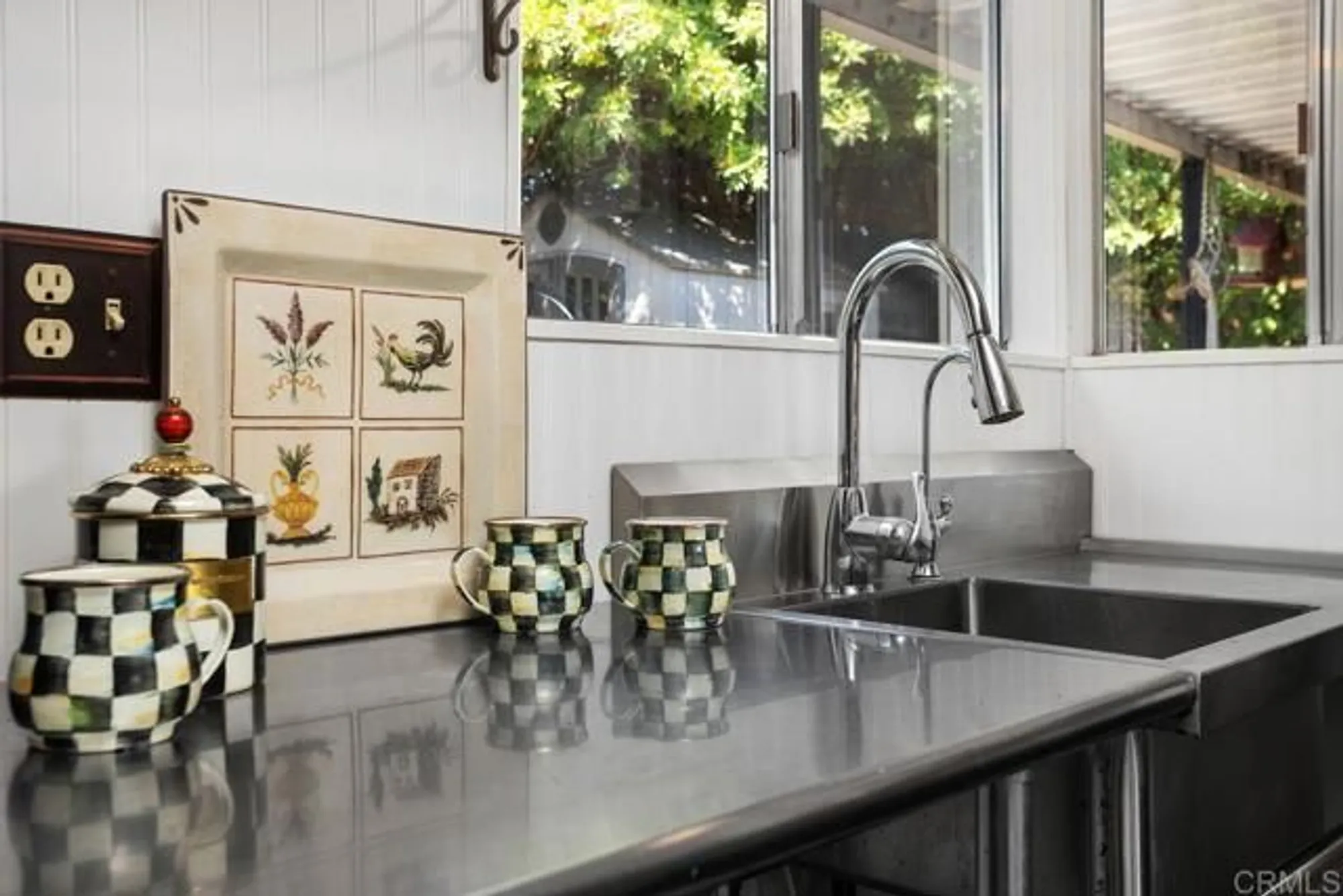 Property Slideshow image 18 of 43 | 1529 temple heights dr, Oceanside, CA, 92056