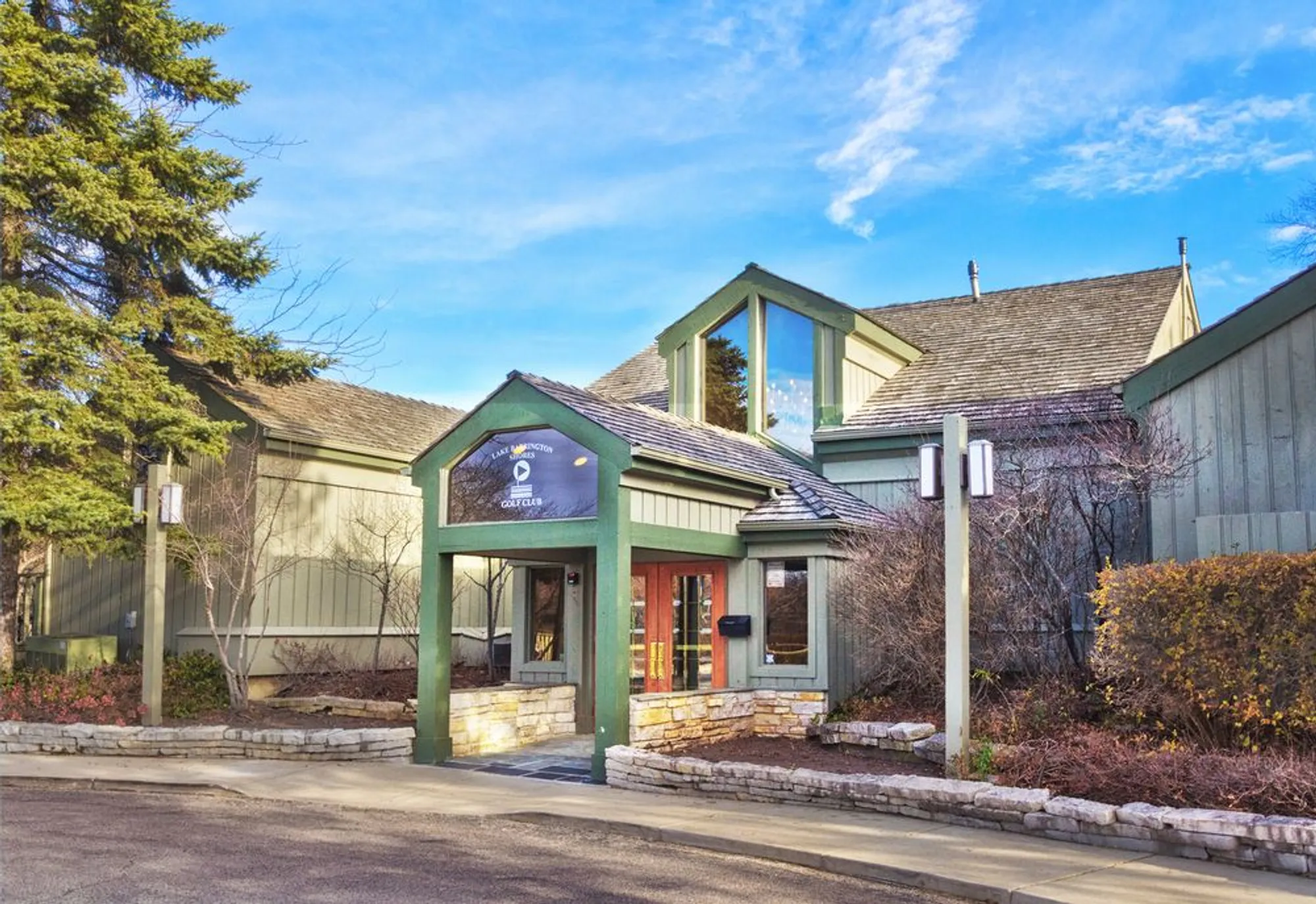 Property Slideshow image 36 of 53 | 668 shoreline rd, Lake Barrington, IL, 60010