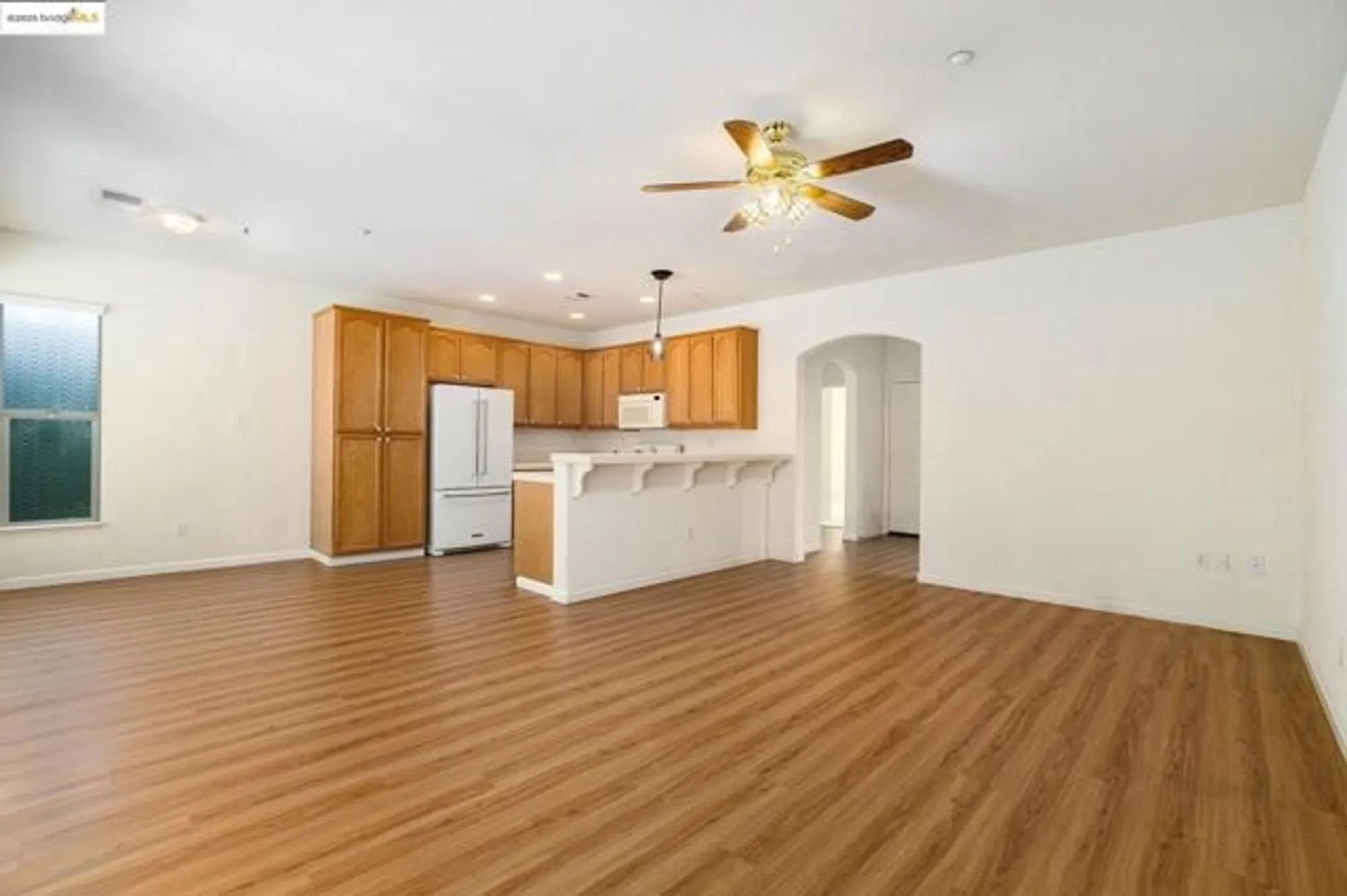 Property Slideshow image 13 of 23 | 939 centennial dr, Brentwood, CA, 94513