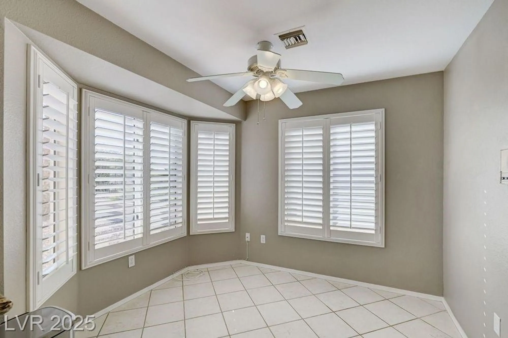 Property Slideshow image 5 of 40 | 3016 cradle mountain dr, Las Vegas, NV, 89134