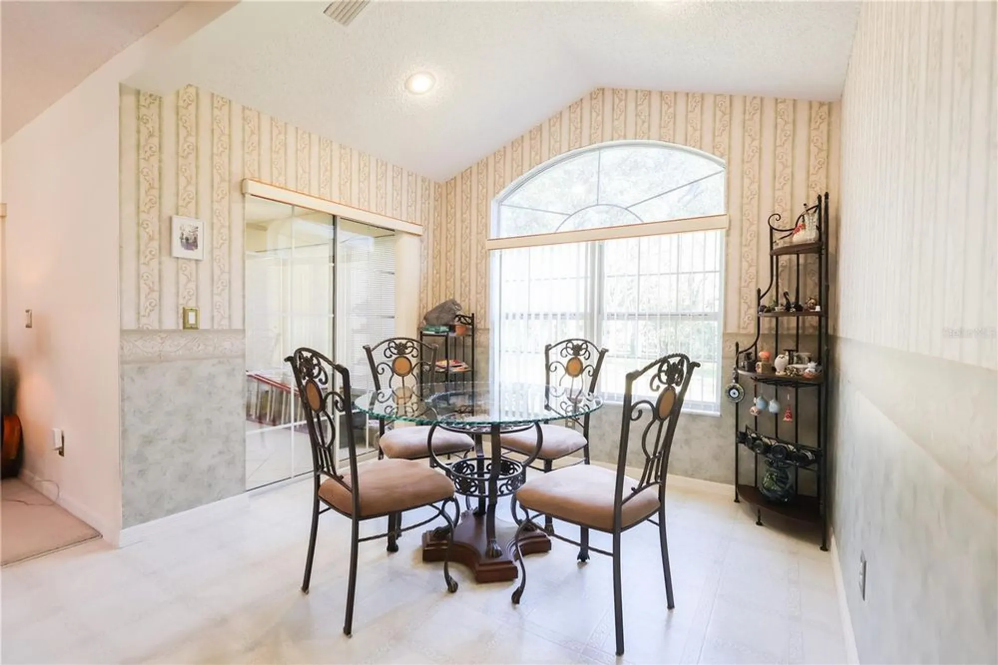 Property Slideshow image 5 of 17 | 10964 sw 53rd cir, Ocala, FL, 34476