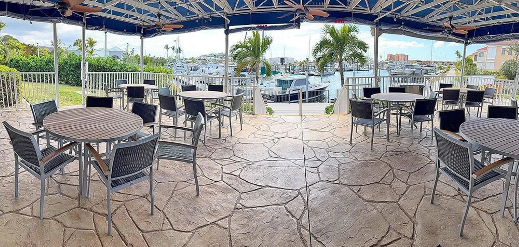 Property Slideshow image 41 of 53 | 3313 sunset key cir 105, Punta Gorda, FL, 33955