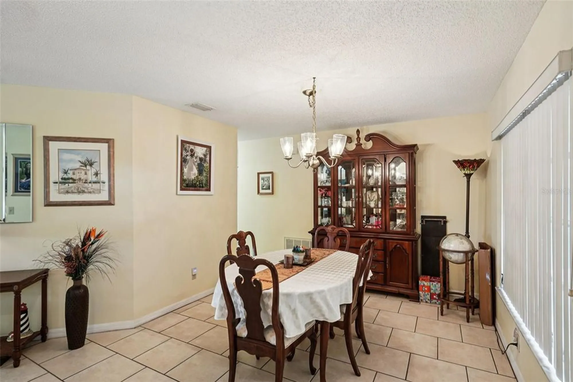 Property Slideshow image 9 of 55 | 1805 new bedford dr, Sun City Center, FL, 33573