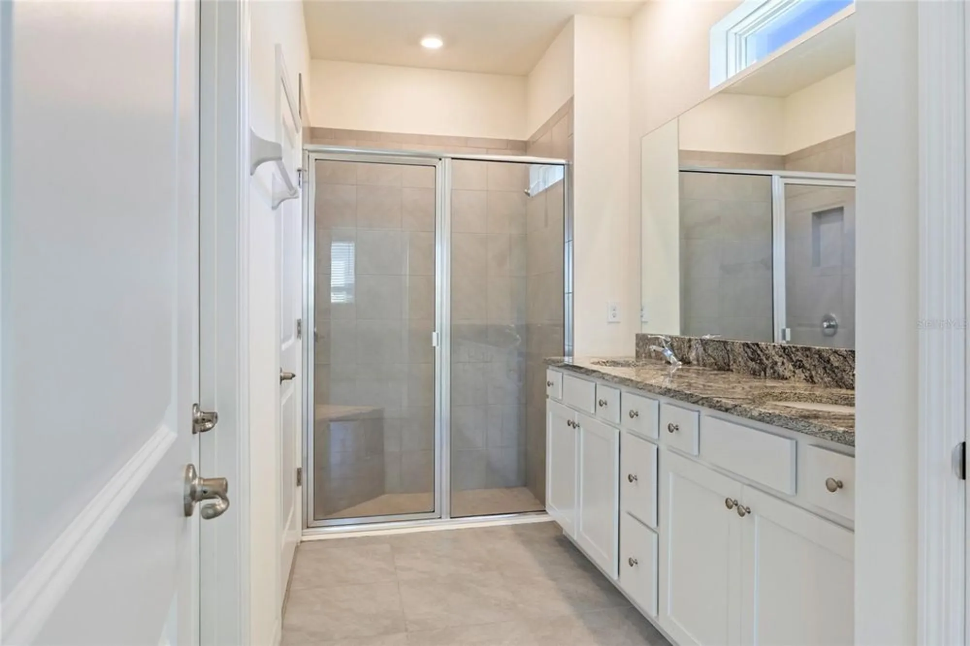 Property Slideshow image 16 of 45 | 5536 nw 40th loop, Ocala, FL, 34482