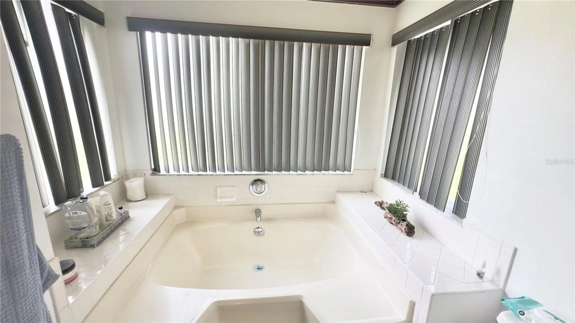 Property Slideshow image 31 of 85 | 918 dundee cir, Leesburg, FL, 34788