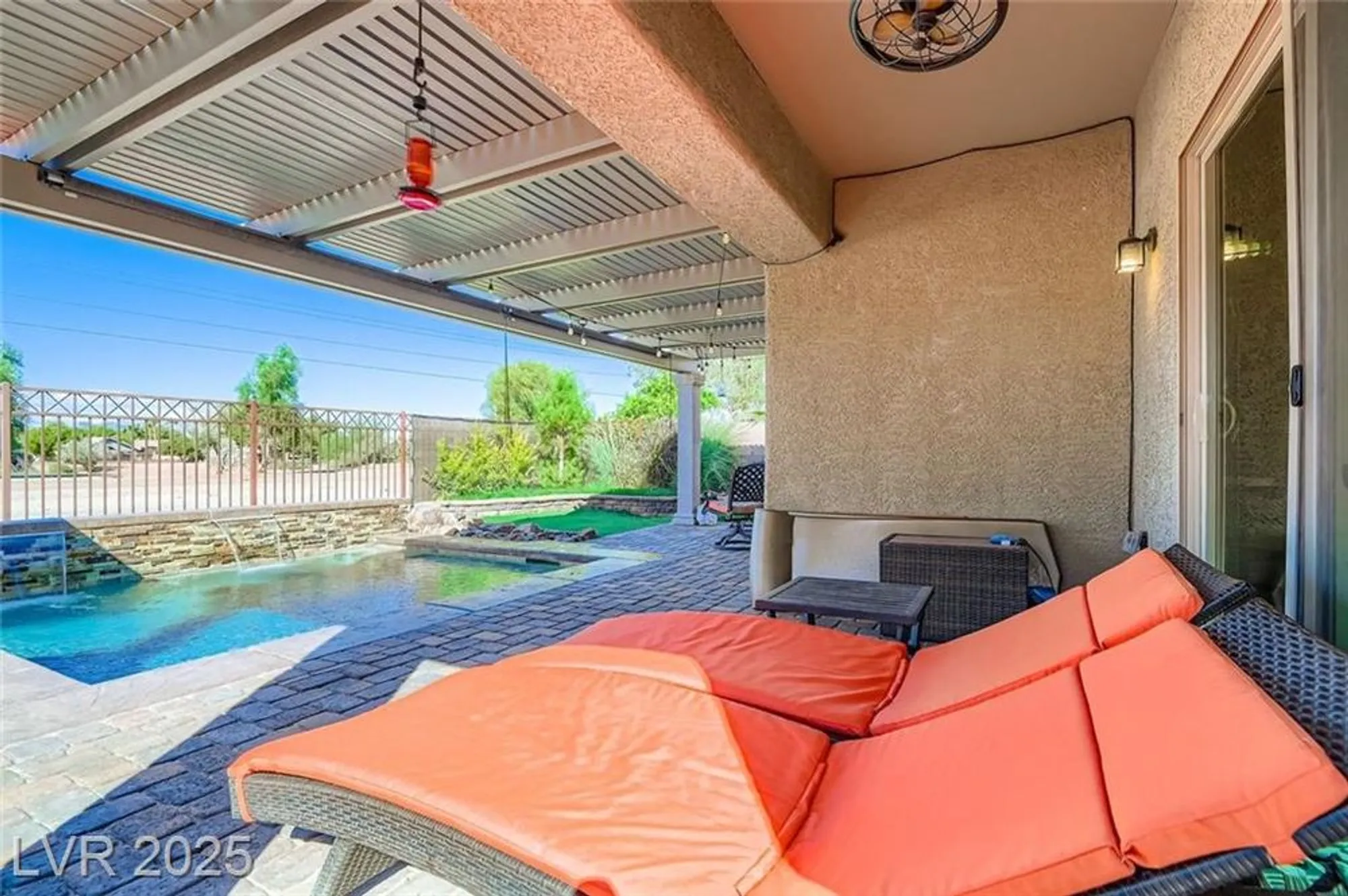 Property Slideshow image 28 of 45 | 3385 blue ribbon downs st, Las Vegas, NV, 89122