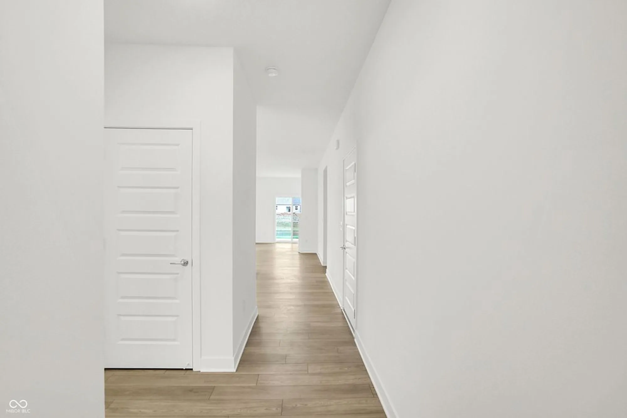 Property Slideshow image 7 of 34 | 5270 nettleton way, Avon, IN, 46123