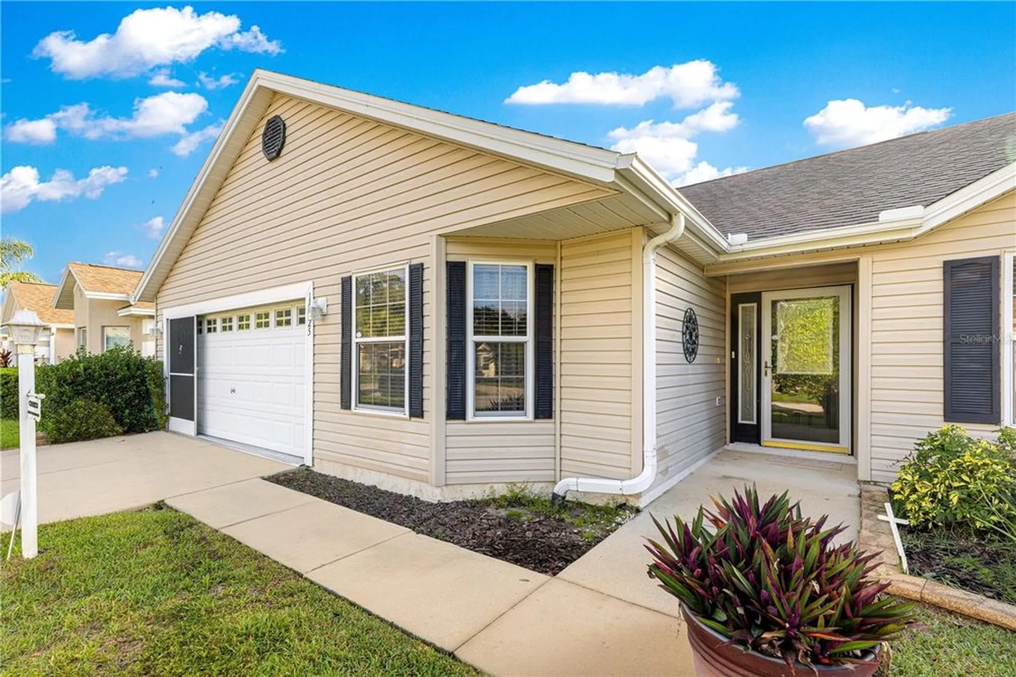 Property Slideshow image 1 of 39 | 16925 se 77th northridge ct, The Villages, FL, 32162