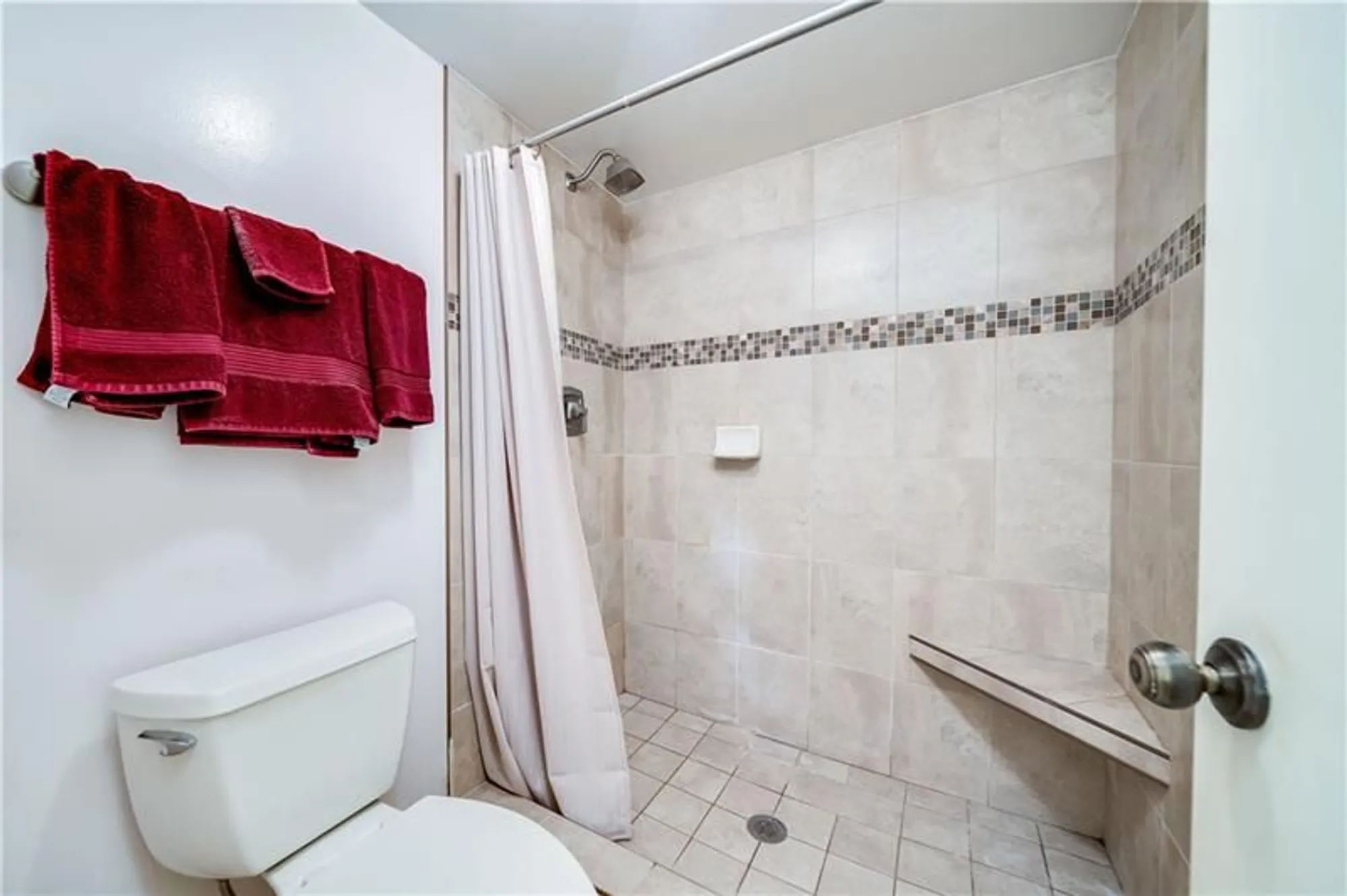 Property Slideshow image 14 of 32 | 3521 environ blvd apt 209, Lauderhill, FL, 33319